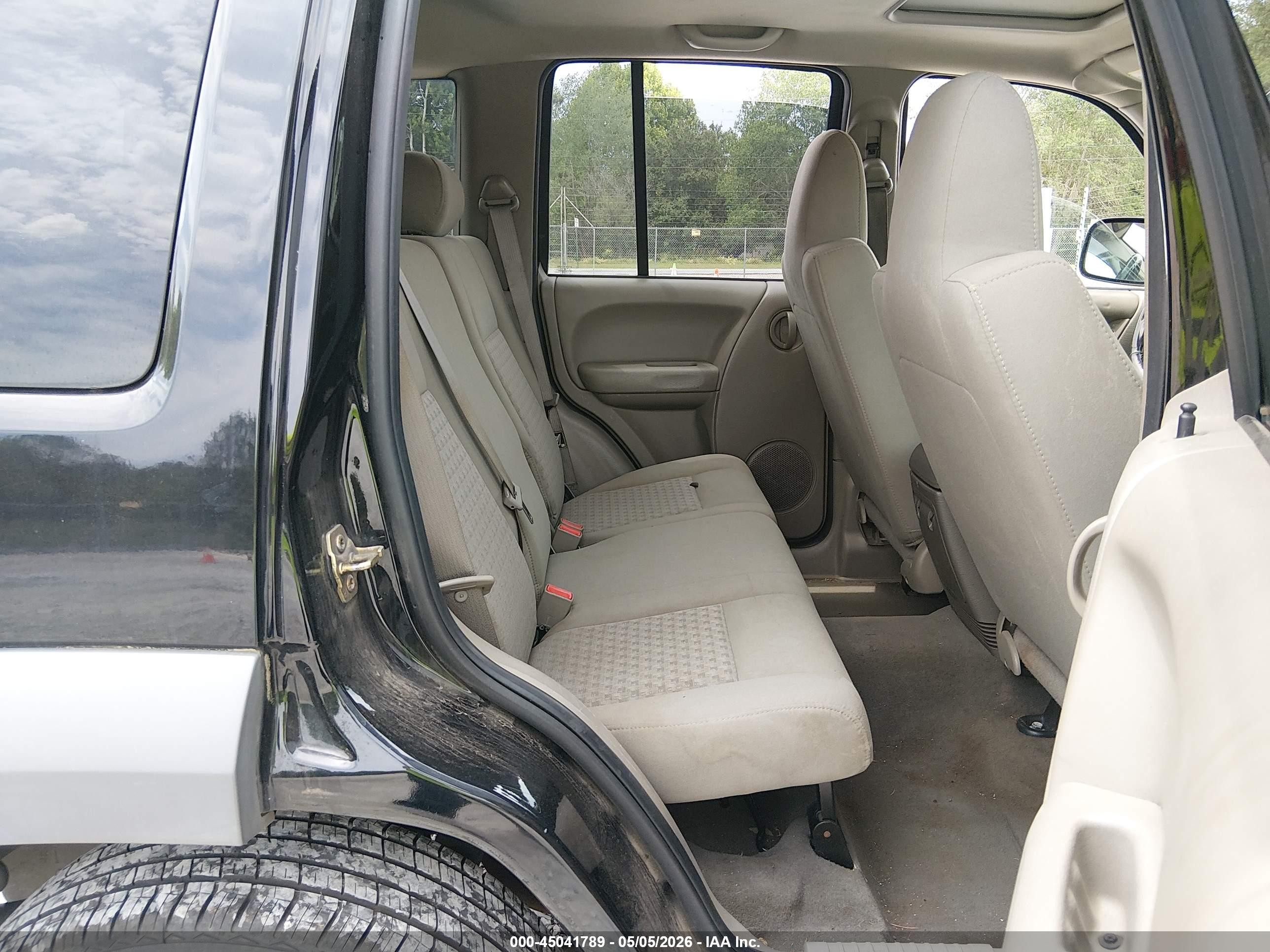 2006 Jeep Liberty Sport Black vin: 1J4GK48KX6W137713