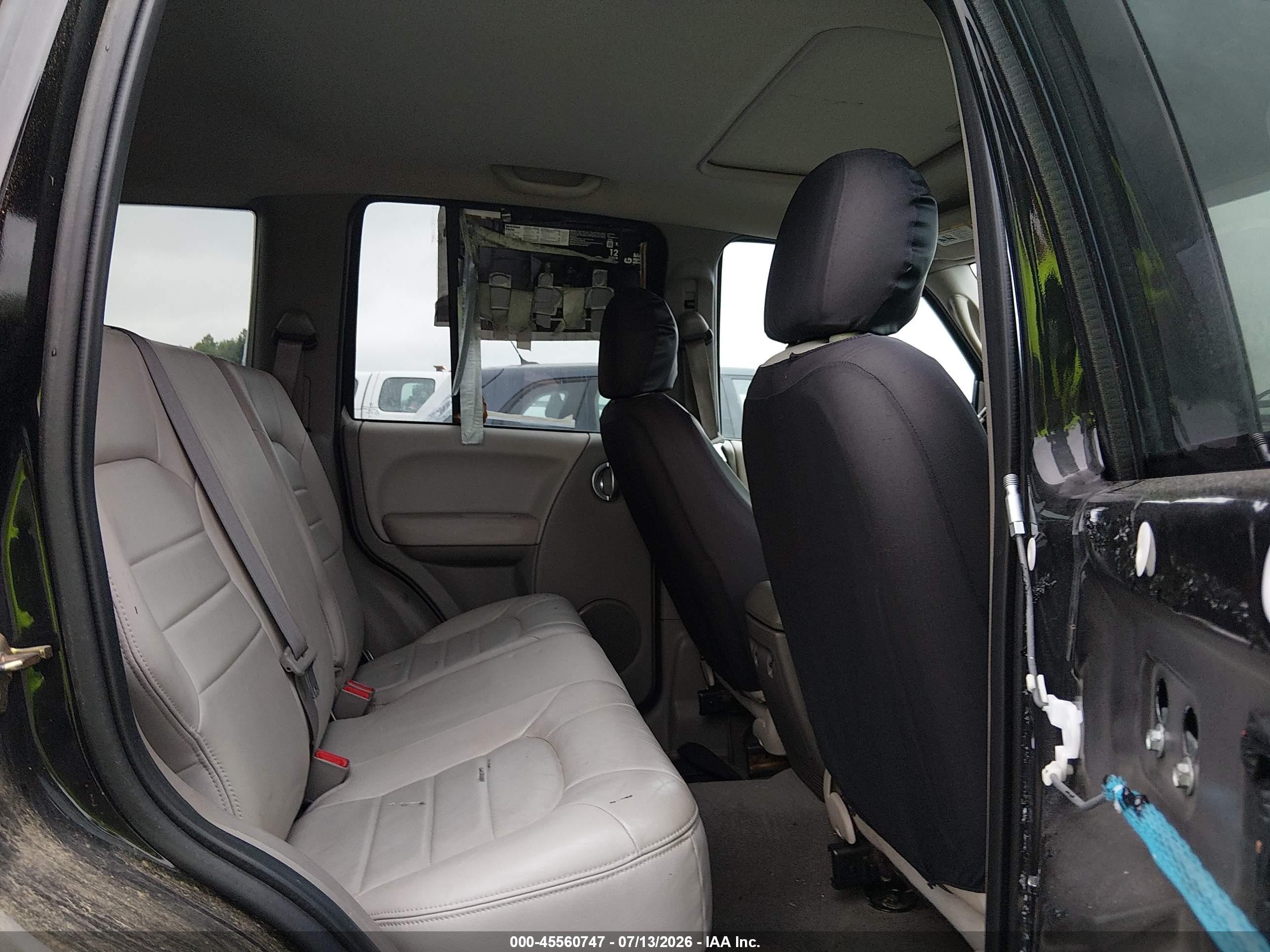 2004 Jeep Liberty Limited Edition Черный vin: 1J4GK58K24W104885