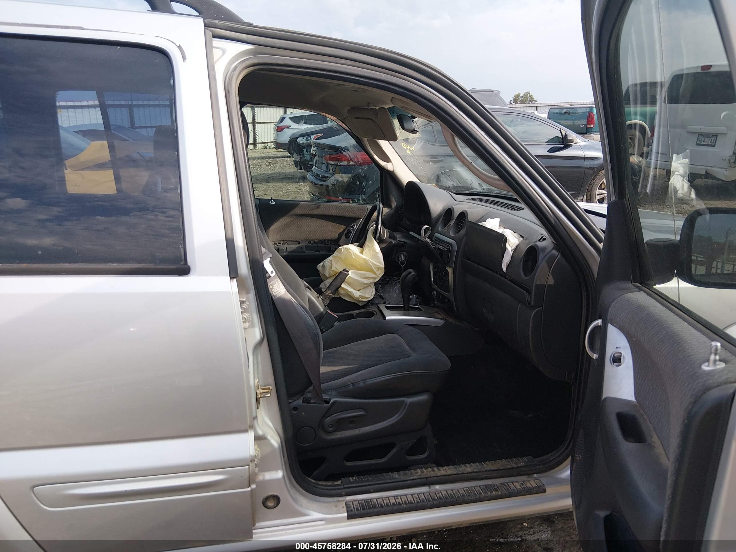 2002 Jeep Liberty Limited Edition Silver vin: 1J4GK58K92W286243