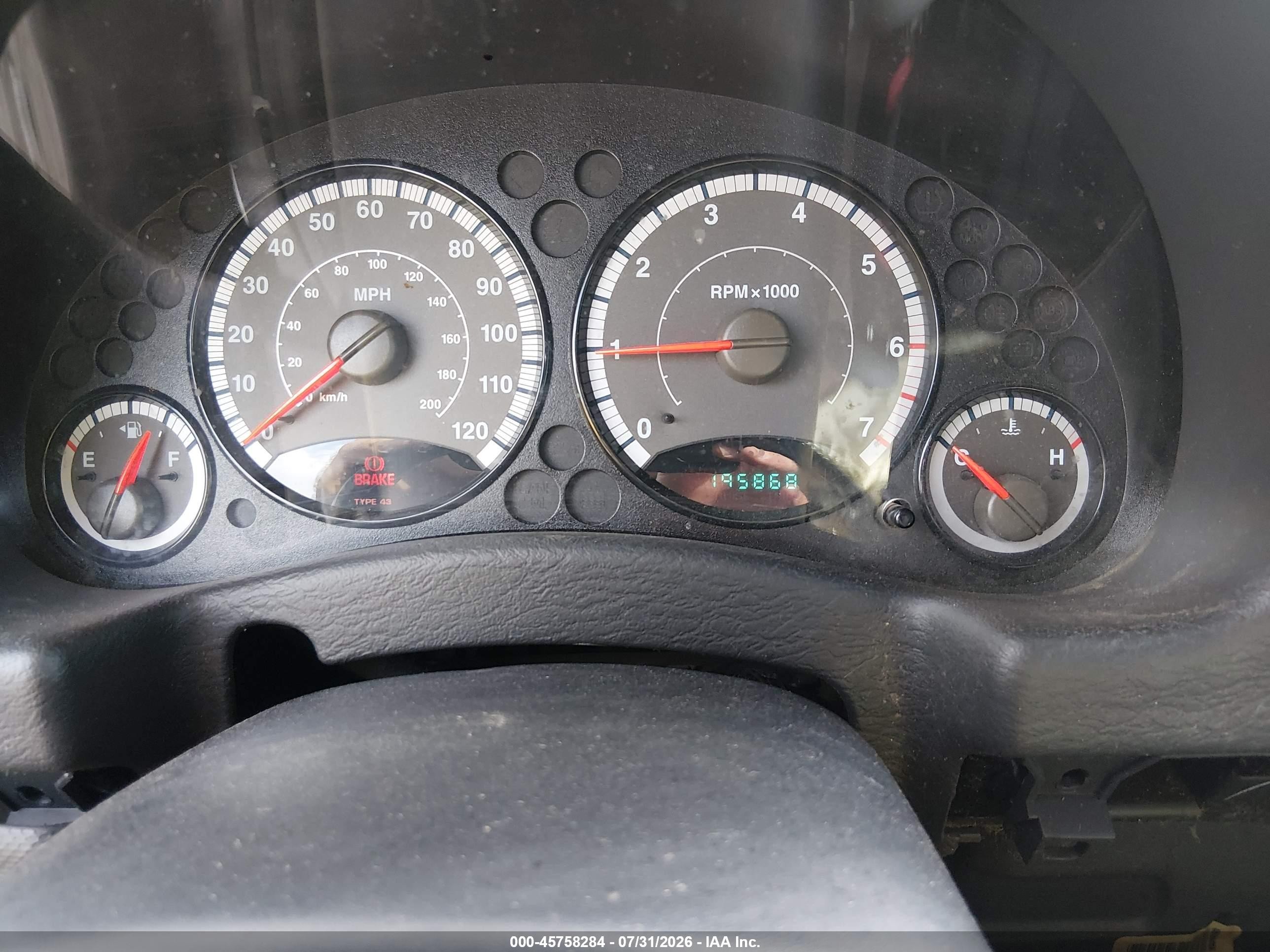 2002 Jeep Liberty Limited Edition Silver vin: 1J4GK58K92W286243