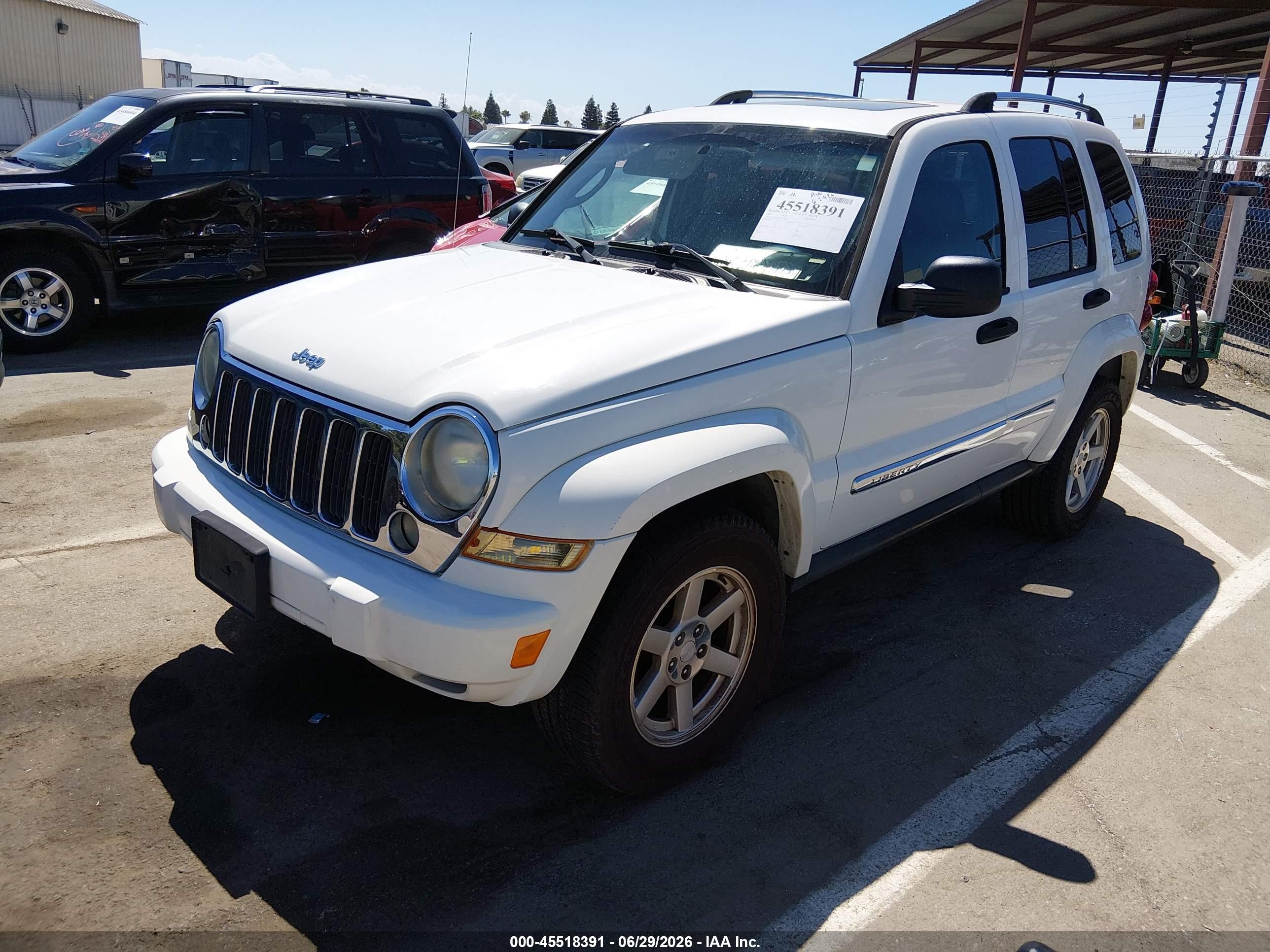 2007 Jeep Liberty Limited Edition White vin: 1J4GK58K97W576201