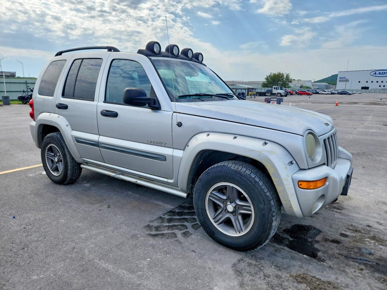 2004 Jeep Liberty Renegade Silver vin: 1J4GL38K04W190540
