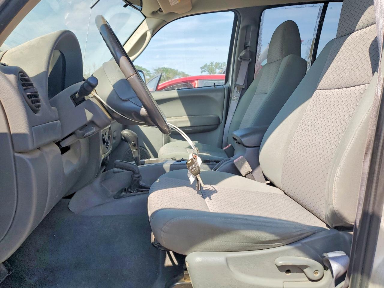 2006 Jeep Liberty Renegade Silver vin: 1J4GL38K16W219322