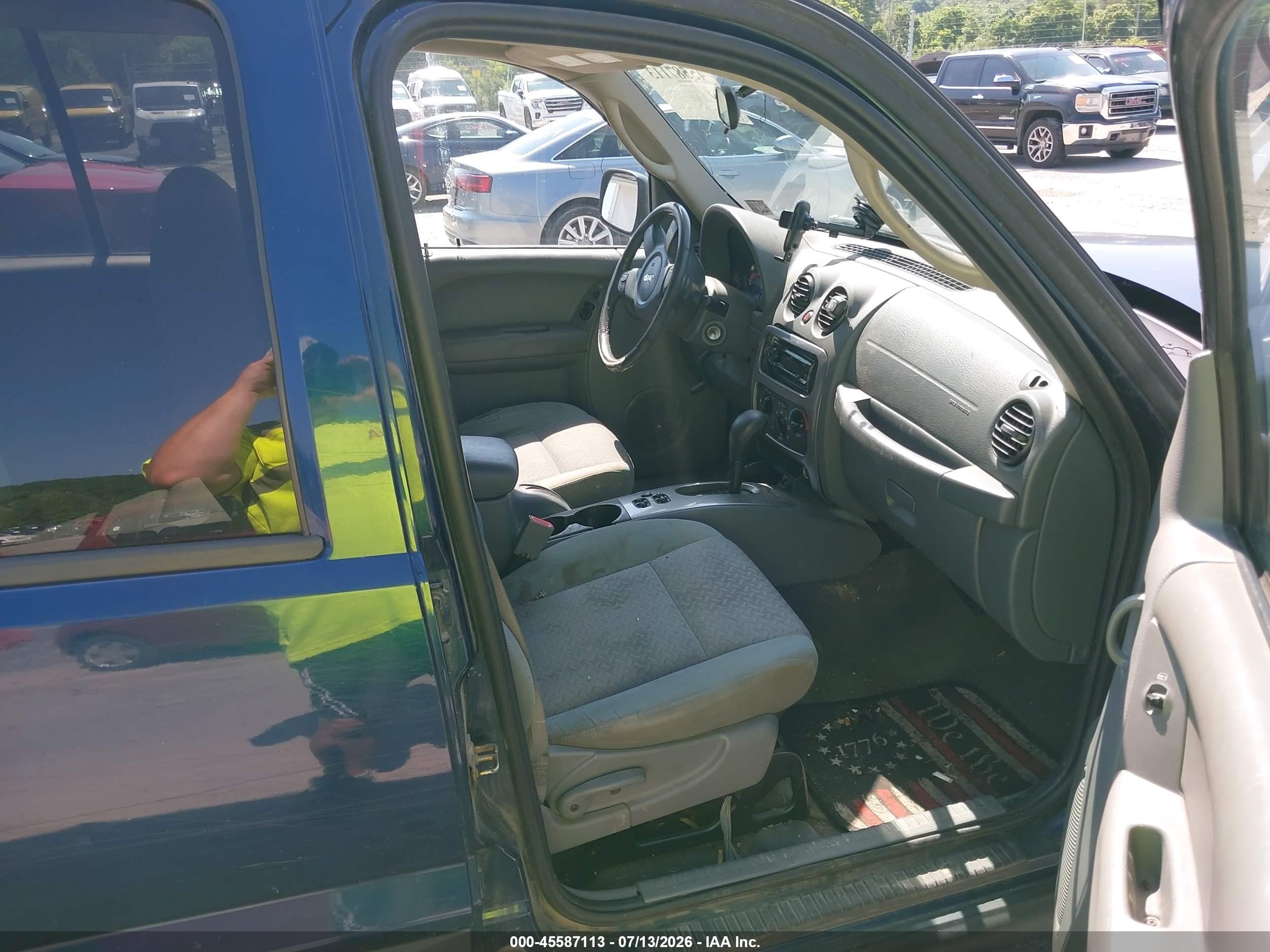 2005 Jeep Liberty Renegade Blue vin: 1J4GL38K25W607318