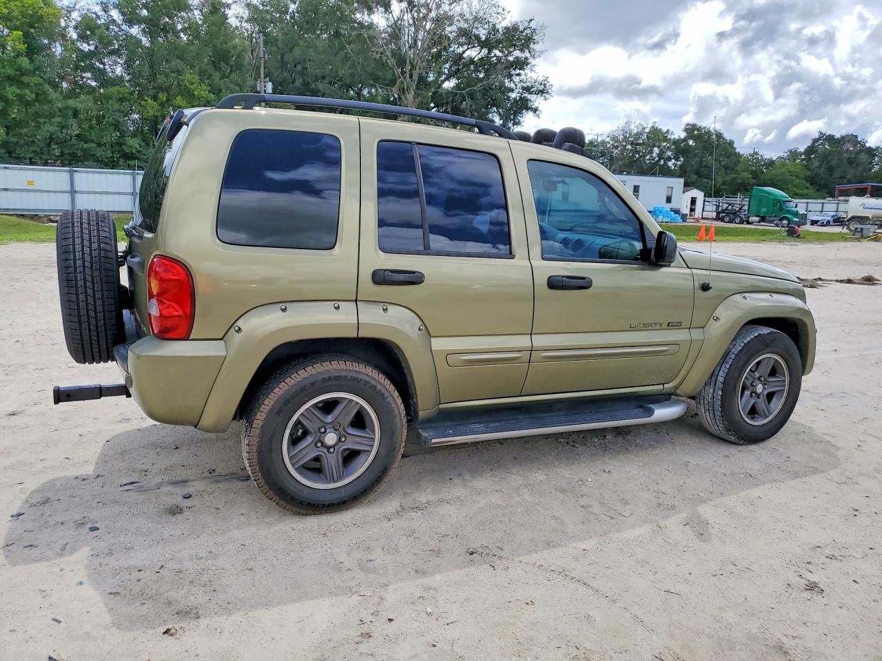 2003 Jeep Liberty Renegade Green vin: 1J4GL38K33W638185