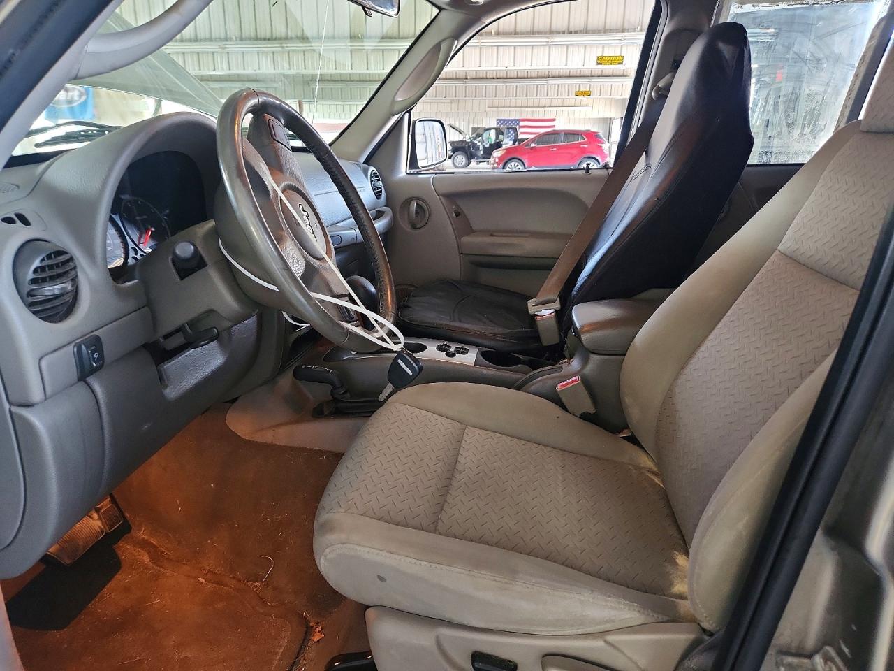 2006 Jeep Liberty Renegade Beige vin: 1J4GL38K46W148536