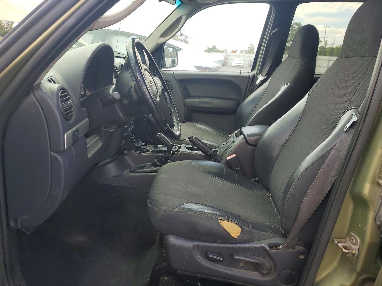 2002 Jeep Liberty Renegade Green vin: 1J4GL38K52W357360