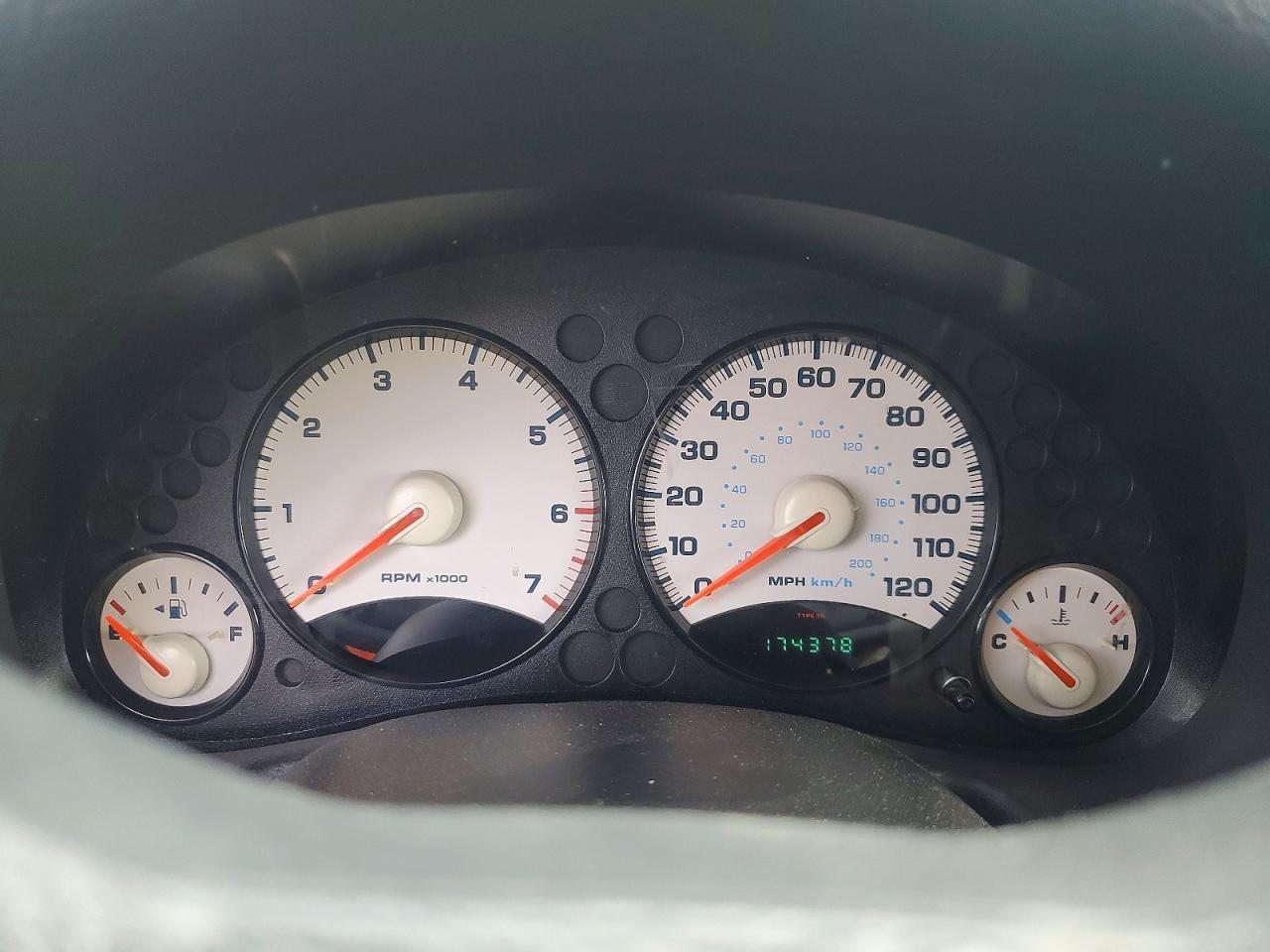 2002 Jeep Liberty Renegade Green vin: 1J4GL38K52W357360