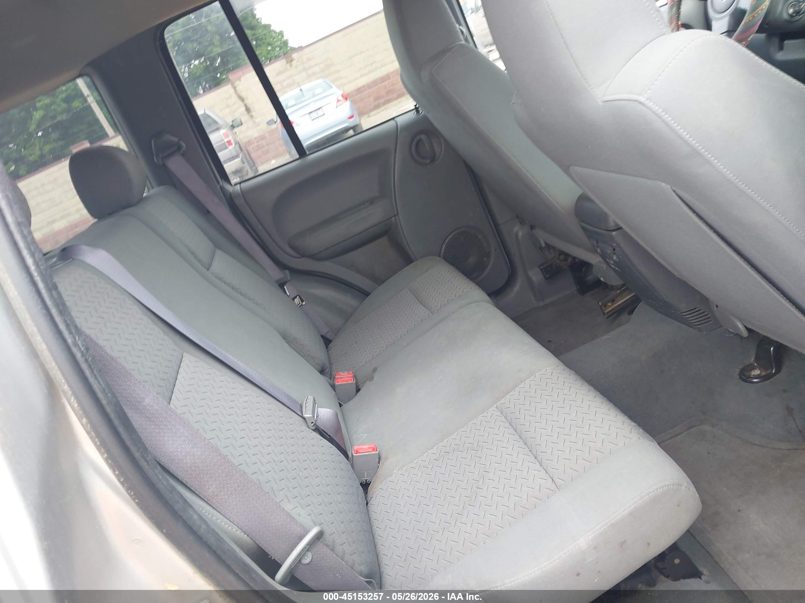 2006 Jeep Liberty Renegade Silver vin: 1J4GL38K56W219047