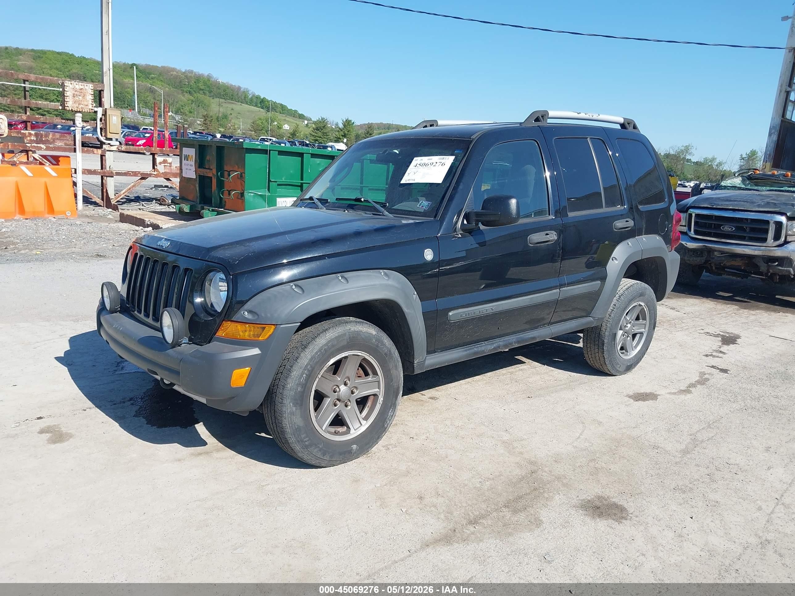 2005 Jeep Liberty Renegade Black vin: 1J4GL38K85W683853