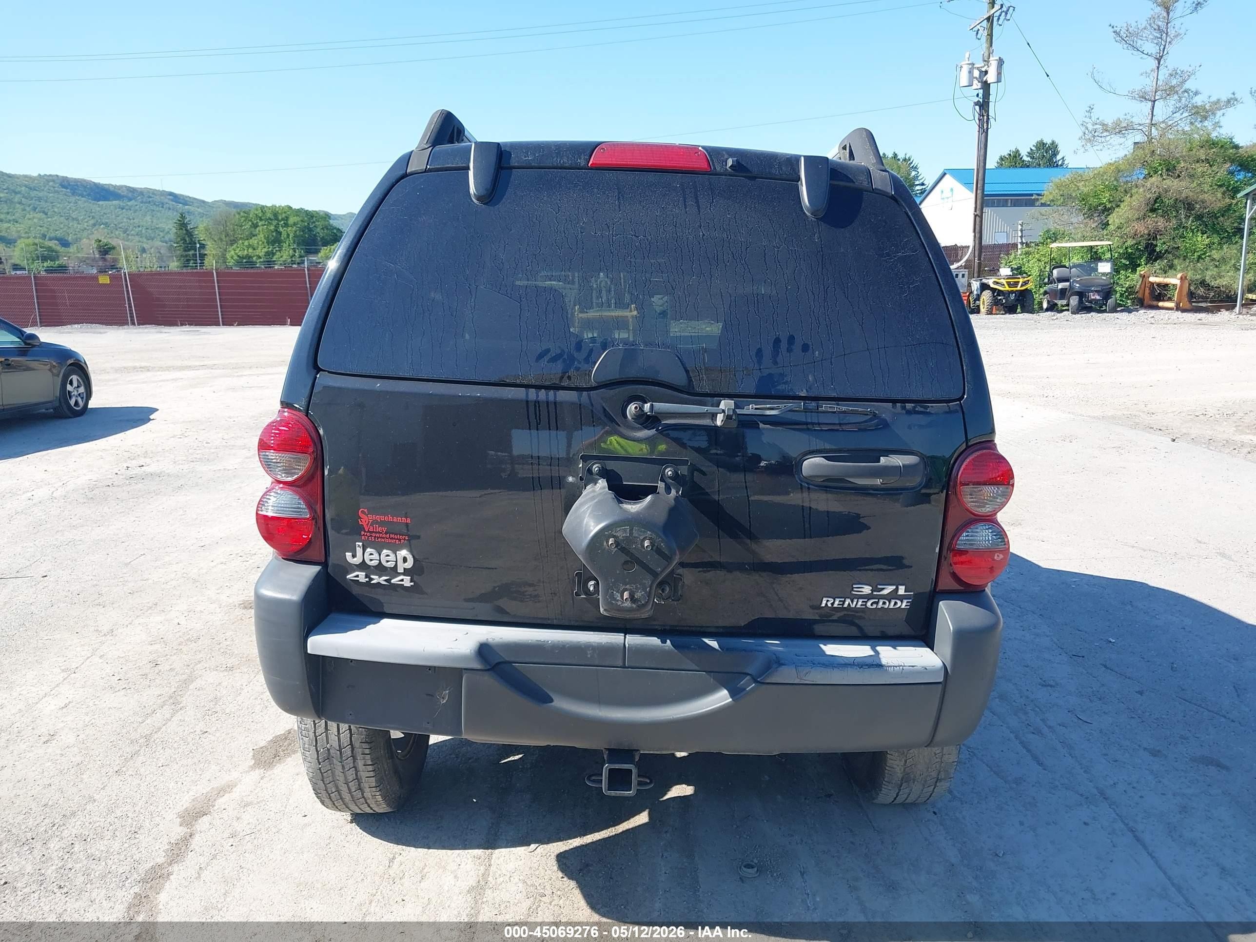 2005 Jeep Liberty Renegade Black vin: 1J4GL38K85W683853