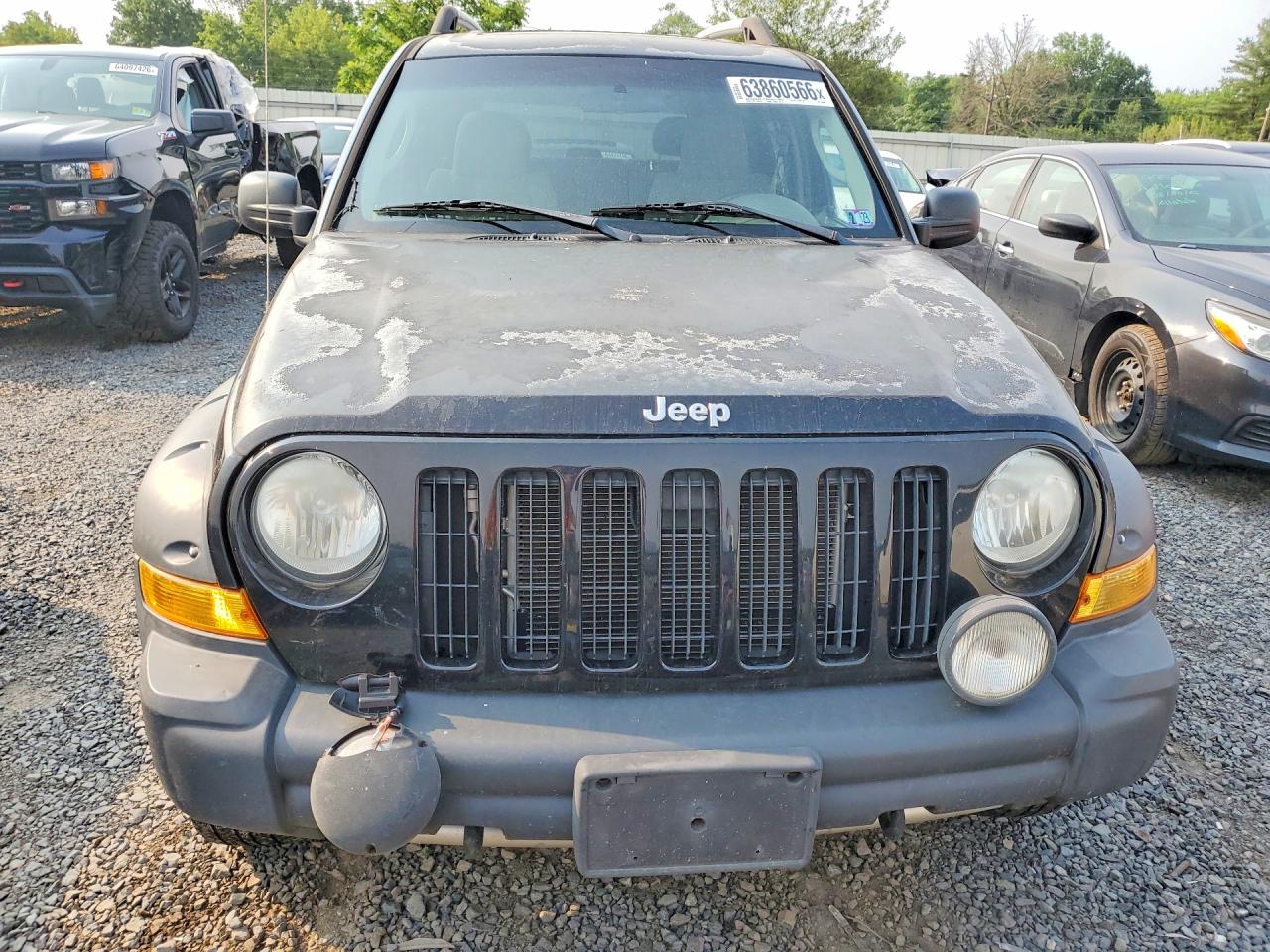 2005 Jeep Liberty Renegade Black vin: 1J4GL38K85W725695