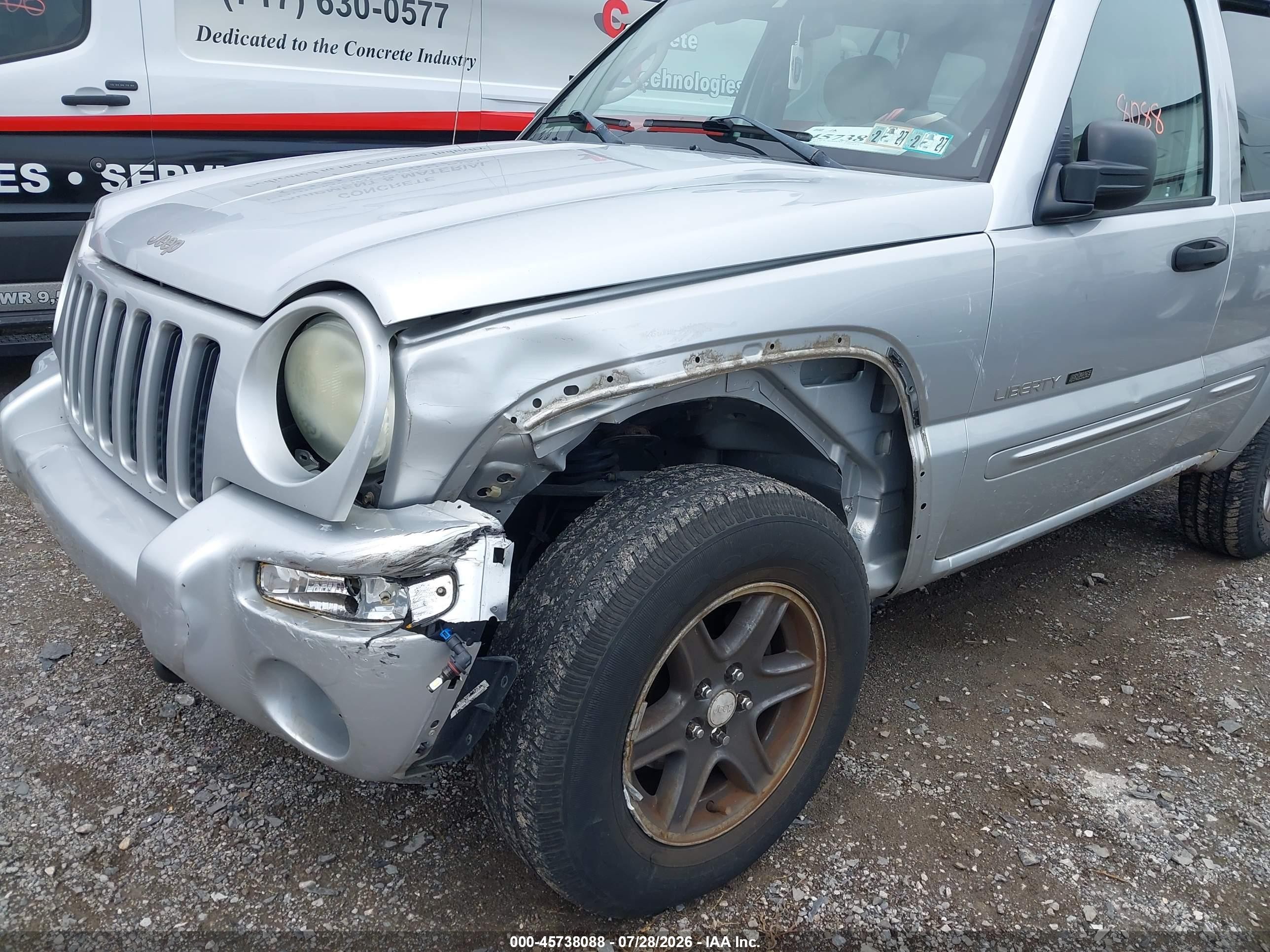 2003 Jeep Liberty Renegade Silver vin: 1J4GL38K93W569583