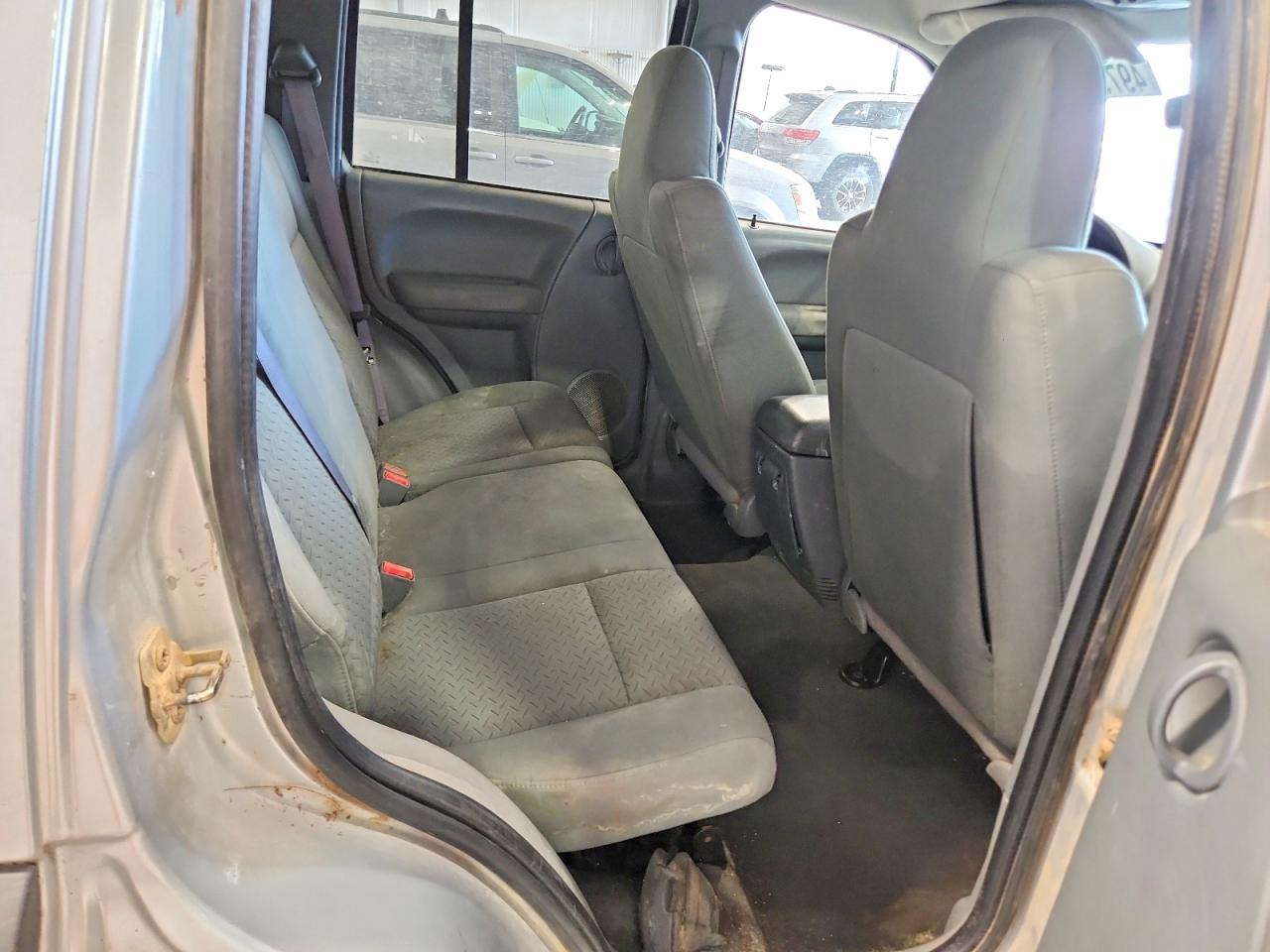 2006 Jeep Liberty Renegade Серебряный vin: 1J4GL38K96W219343