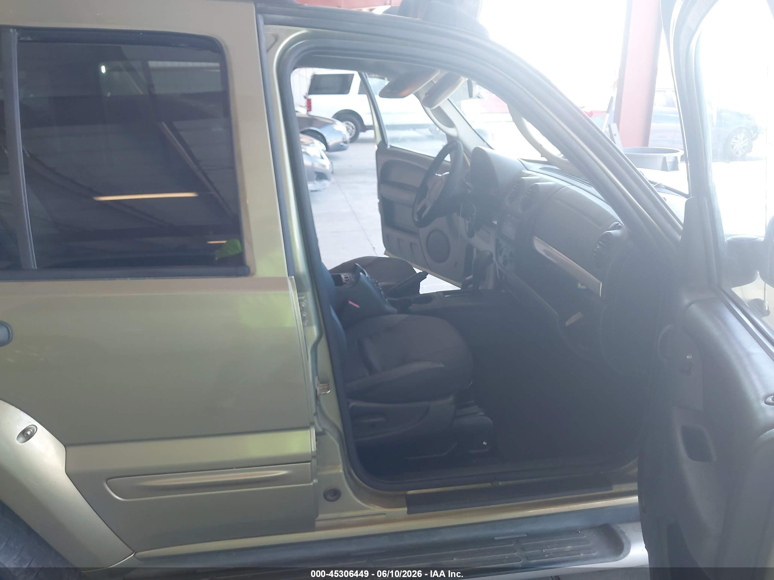 2002 Jeep Liberty Renegade Green vin: 1J4GL38KX2W333104