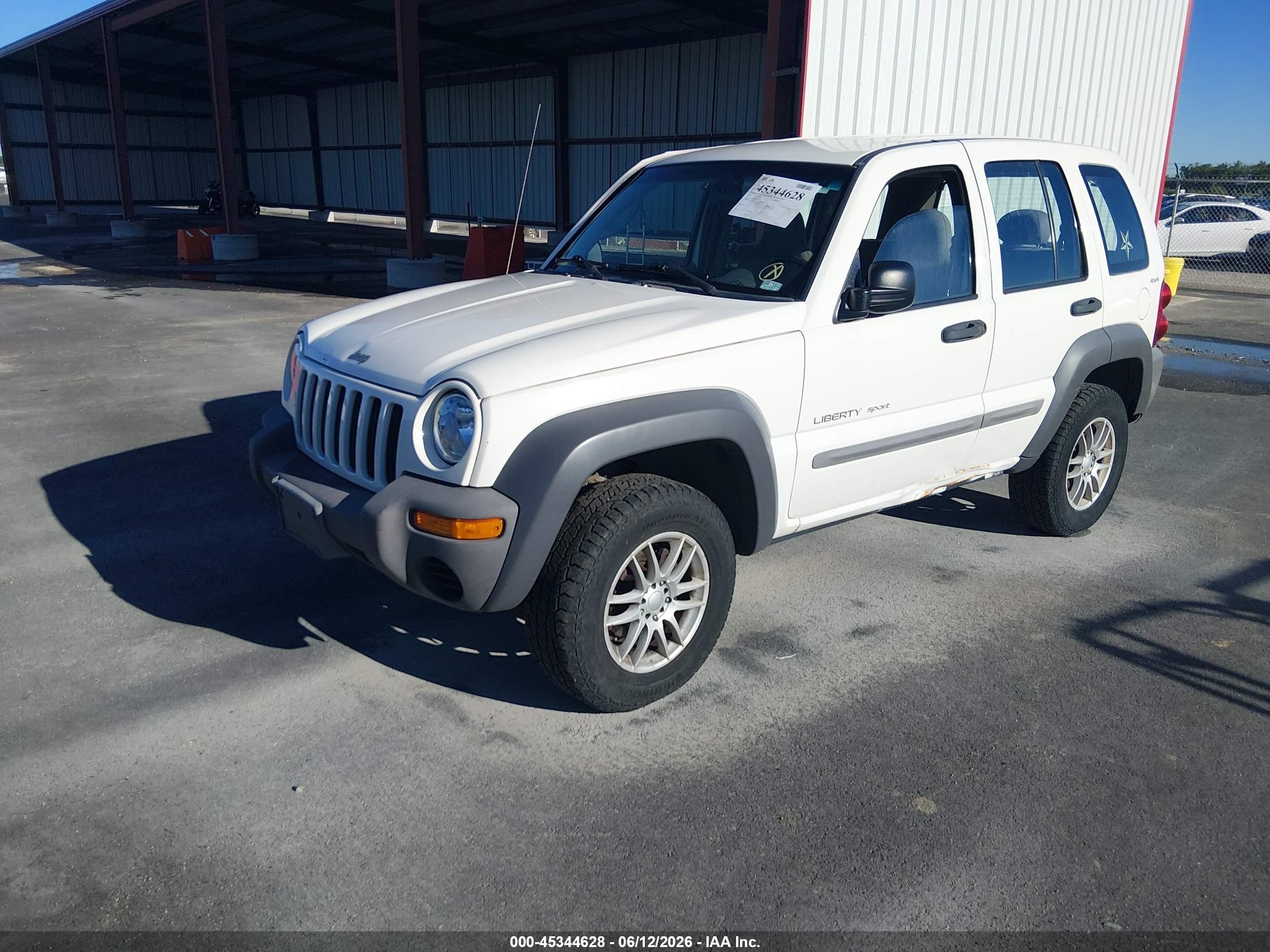 2002 Jeep Liberty Sport White vin: 1J4GL48182W239039
