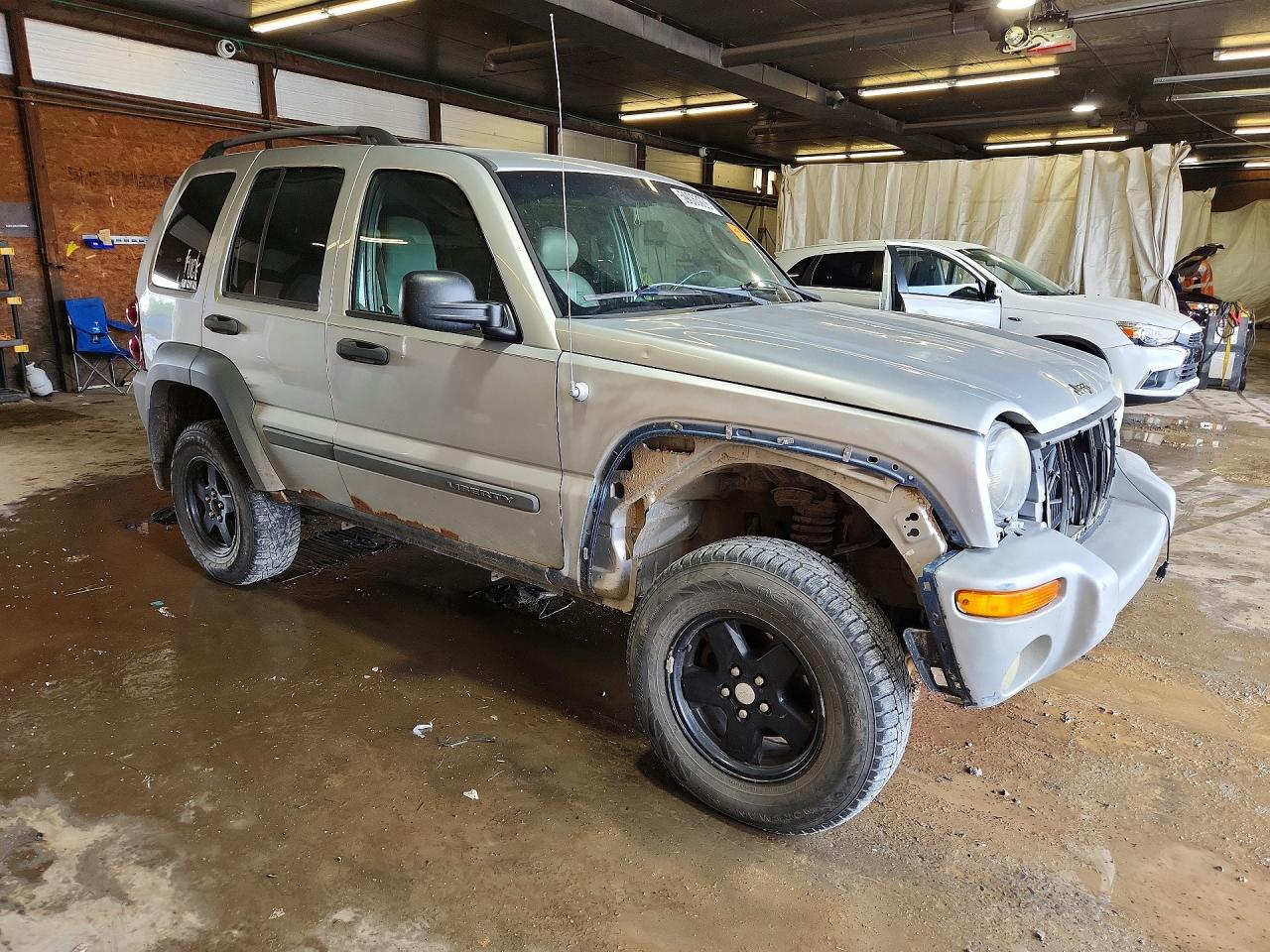 2005 Jeep Liberty Sport Silver vin: 1J4GL48515W636079