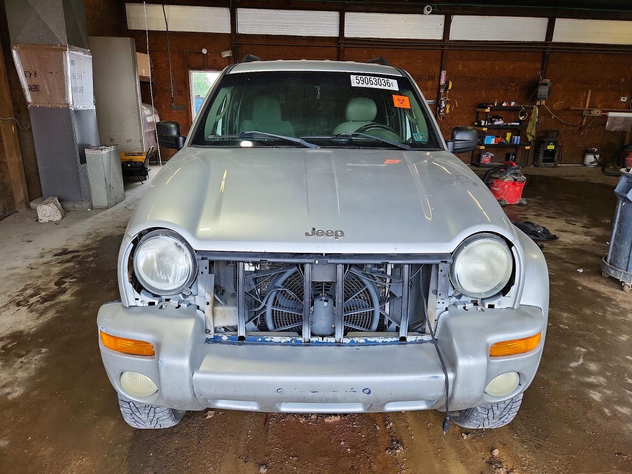 2005 Jeep Liberty Sport Silver vin: 1J4GL48515W636079