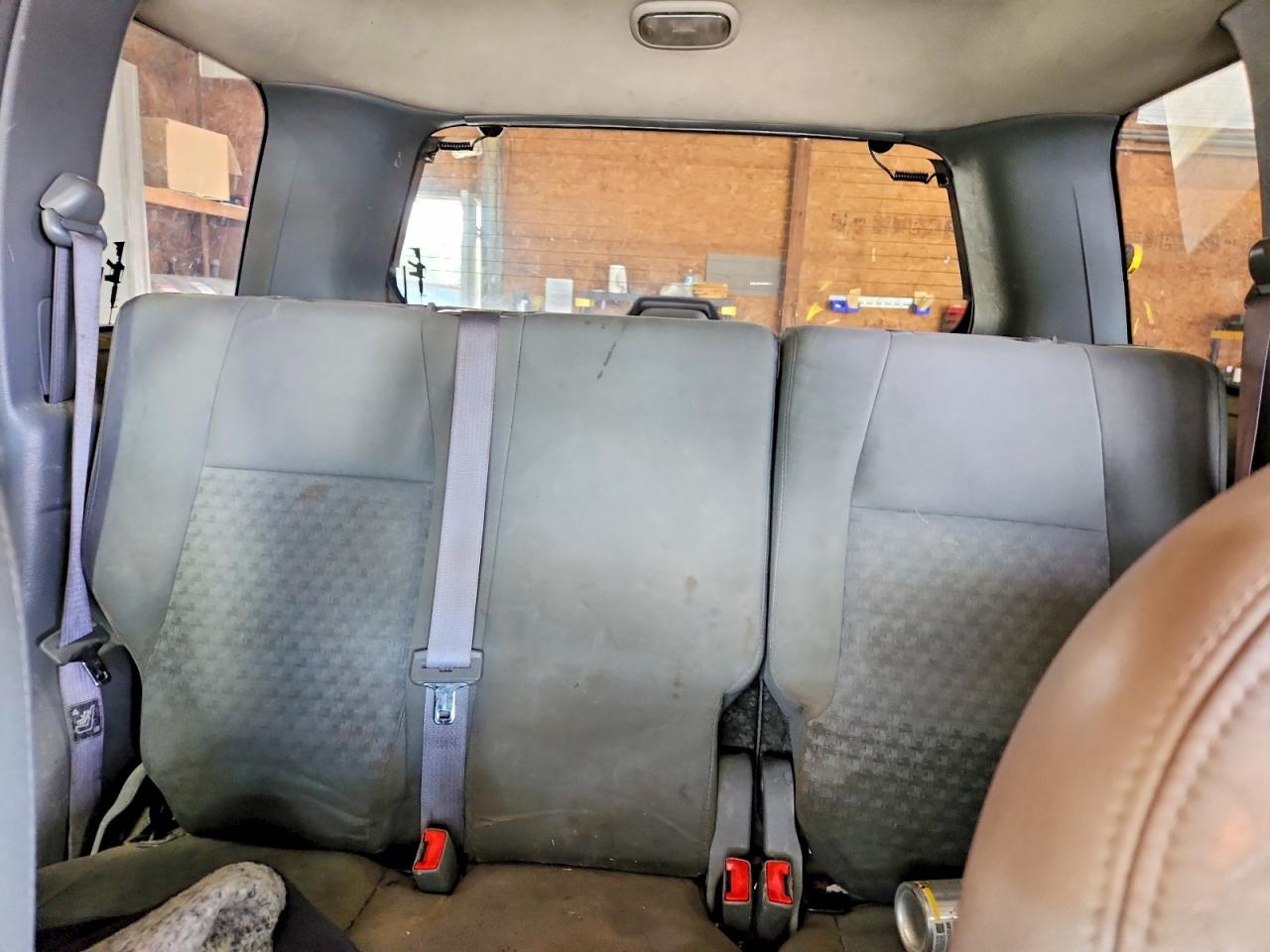 2005 Jeep Liberty Sport Silver vin: 1J4GL48515W636079