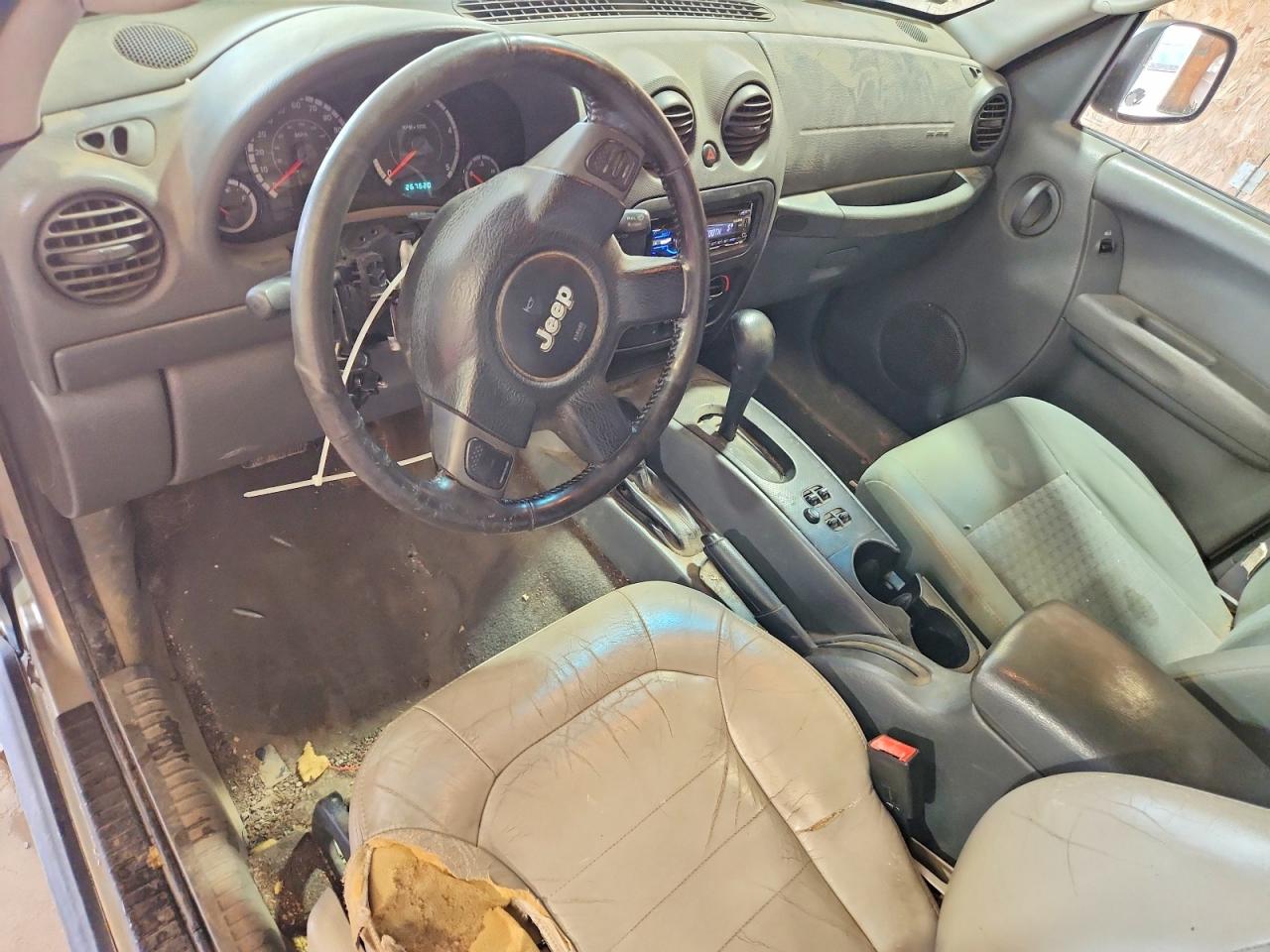 2005 Jeep Liberty Sport Silver vin: 1J4GL48515W636079