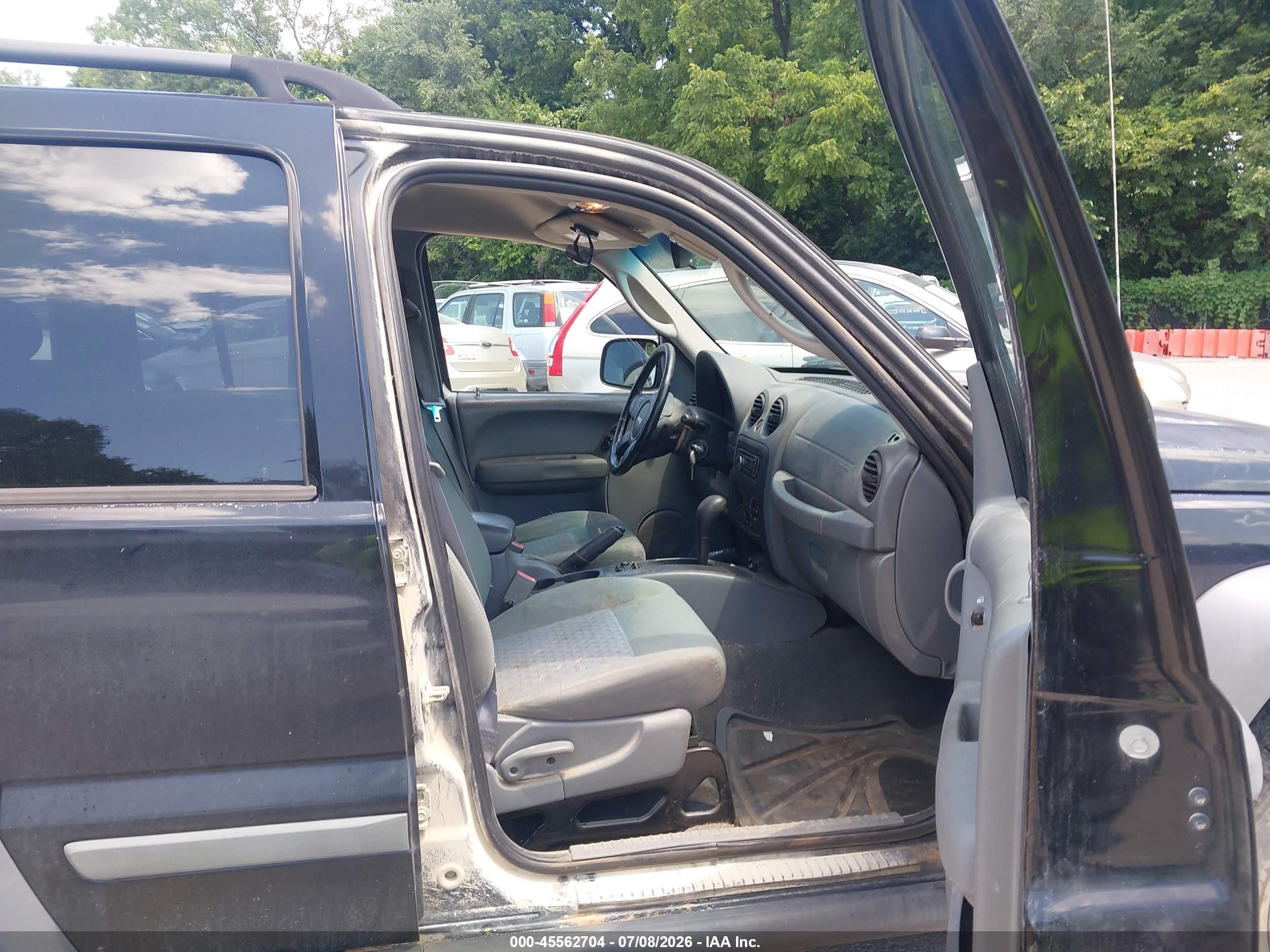 2005 Jeep Liberty Sport Черный vin: 1J4GL48565W655498