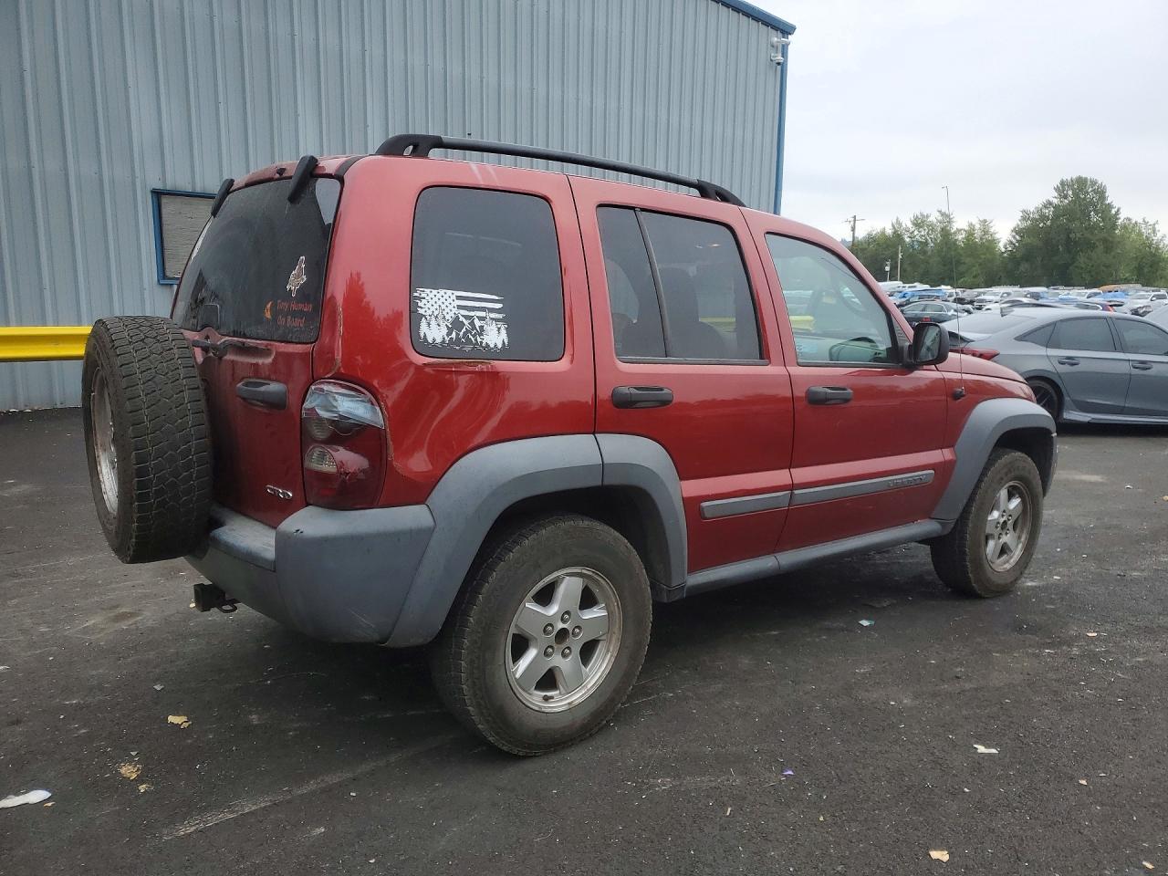 2005 Jeep Liberty Sport Red vin: 1J4GL485X5W680761