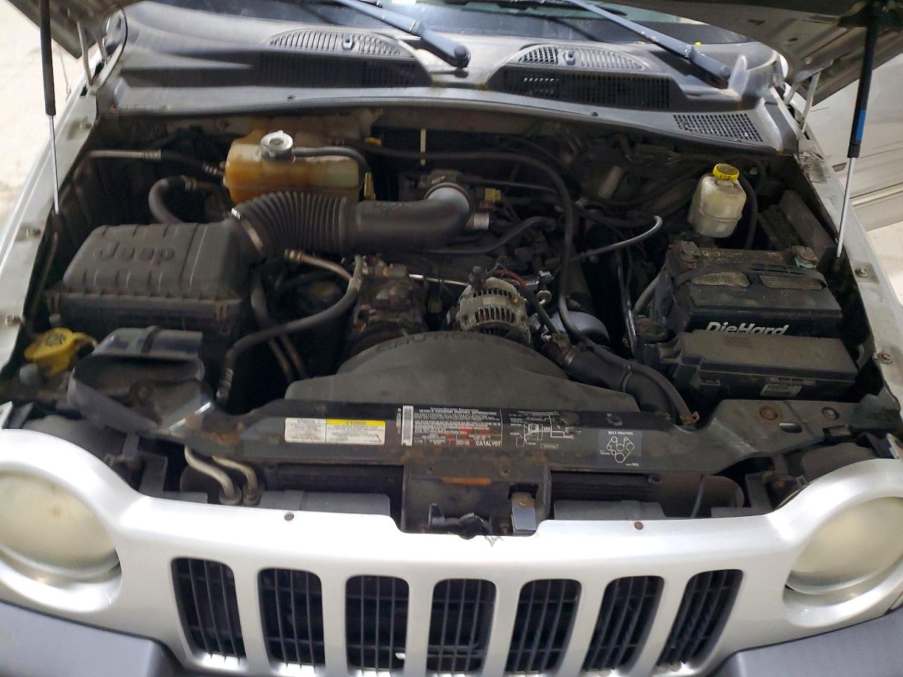 2004 Jeep Liberty Sport Silver vin: 1J4GL48K04W229682