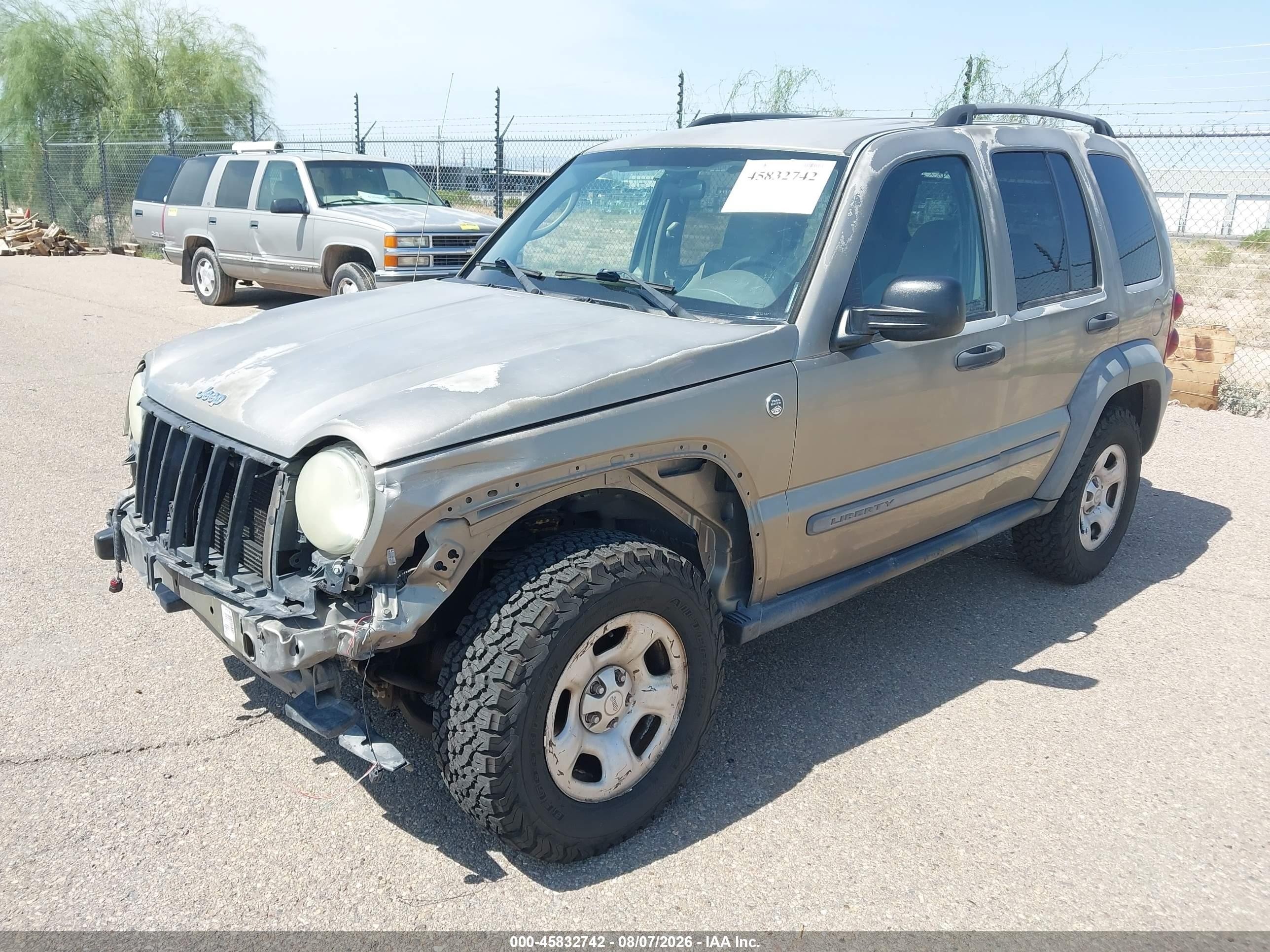 2005 Jeep Liberty Sport Gold vin: 1J4GL48K05W516909