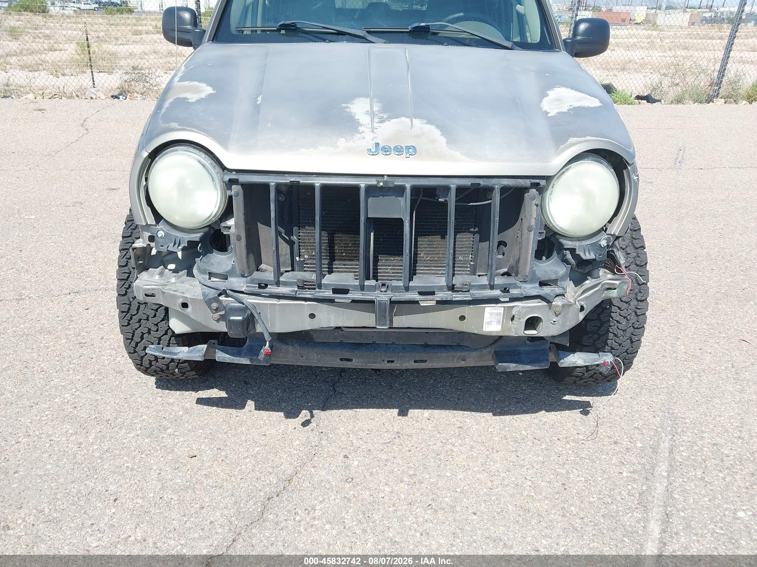 2005 Jeep Liberty Sport Gold vin: 1J4GL48K05W516909