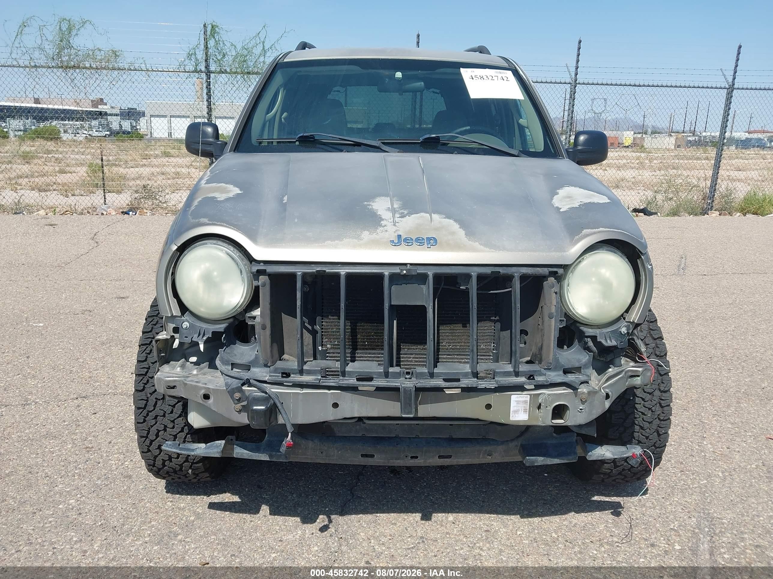 2005 Jeep Liberty Sport Gold vin: 1J4GL48K05W516909