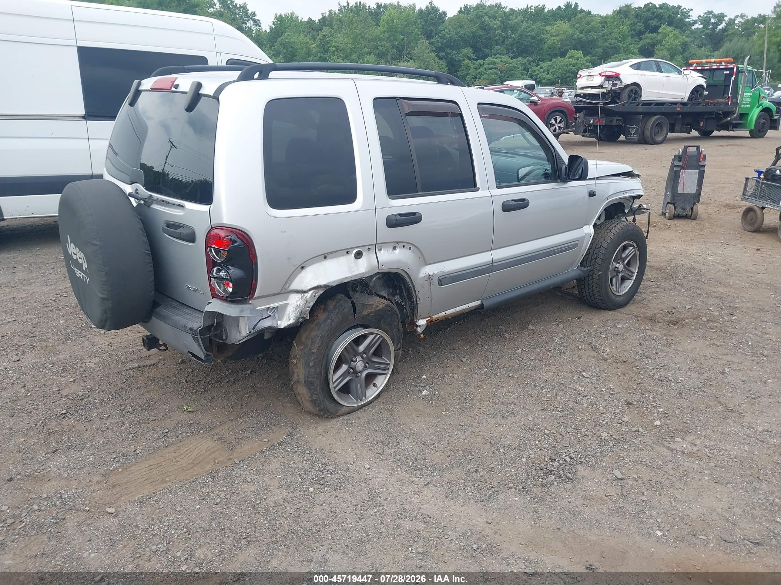 2005 Jeep Liberty Sport Gray vin: 1J4GL48K05W568895