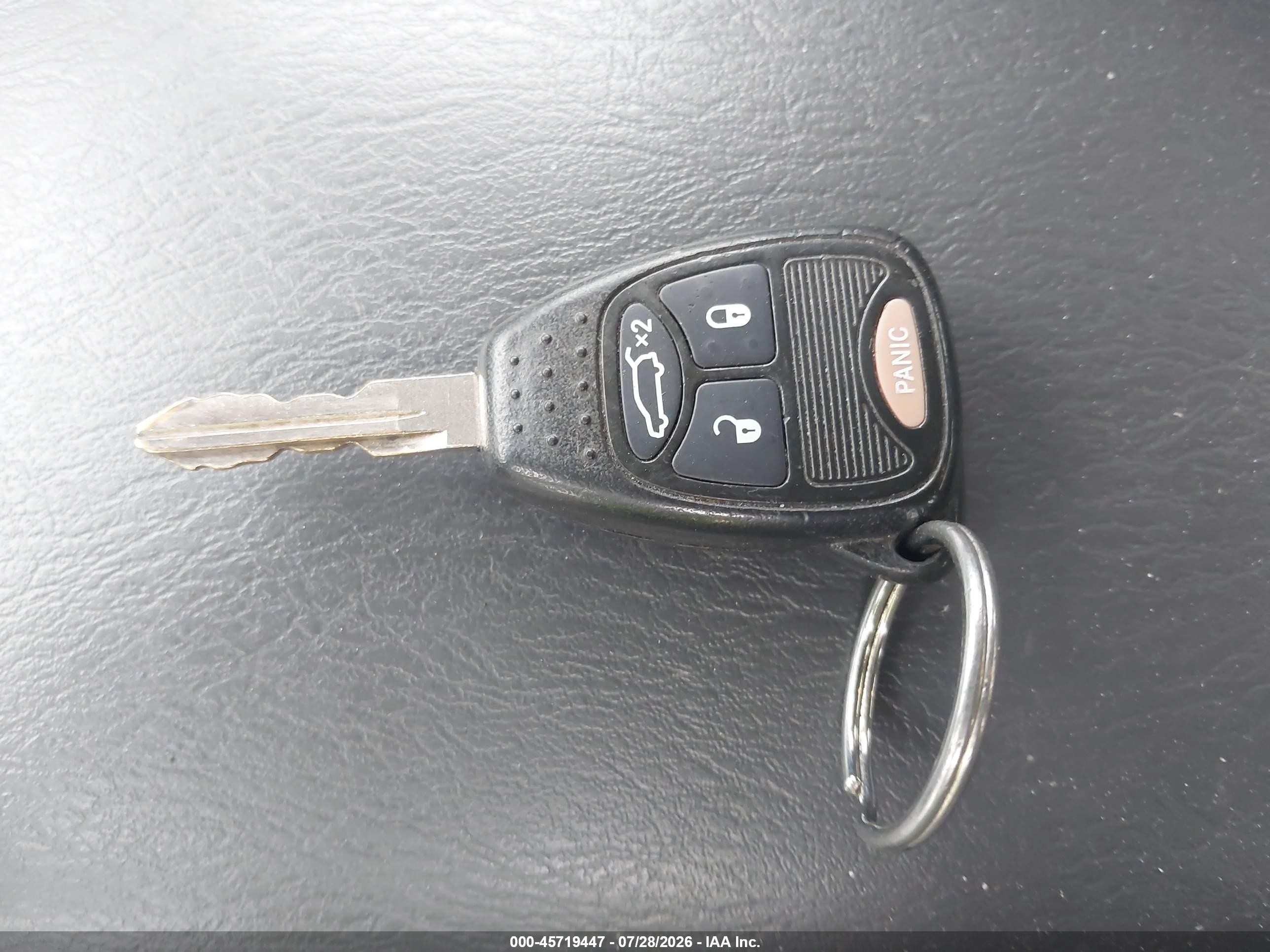 2005 Jeep Liberty Sport Серый vin: 1J4GL48K05W568895