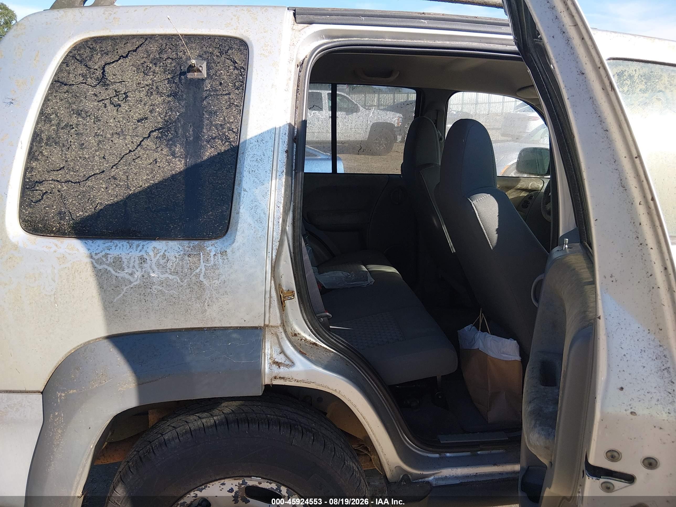 2005 Jeep Liberty Sport Silver vin: 1J4GL48K05W616377