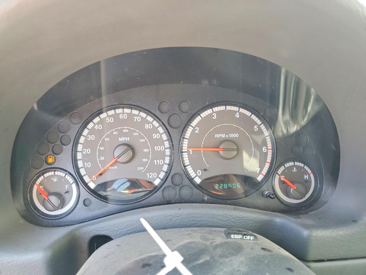 2006 Jeep Liberty Sport Silver vin: 1J4GL48K06W231032