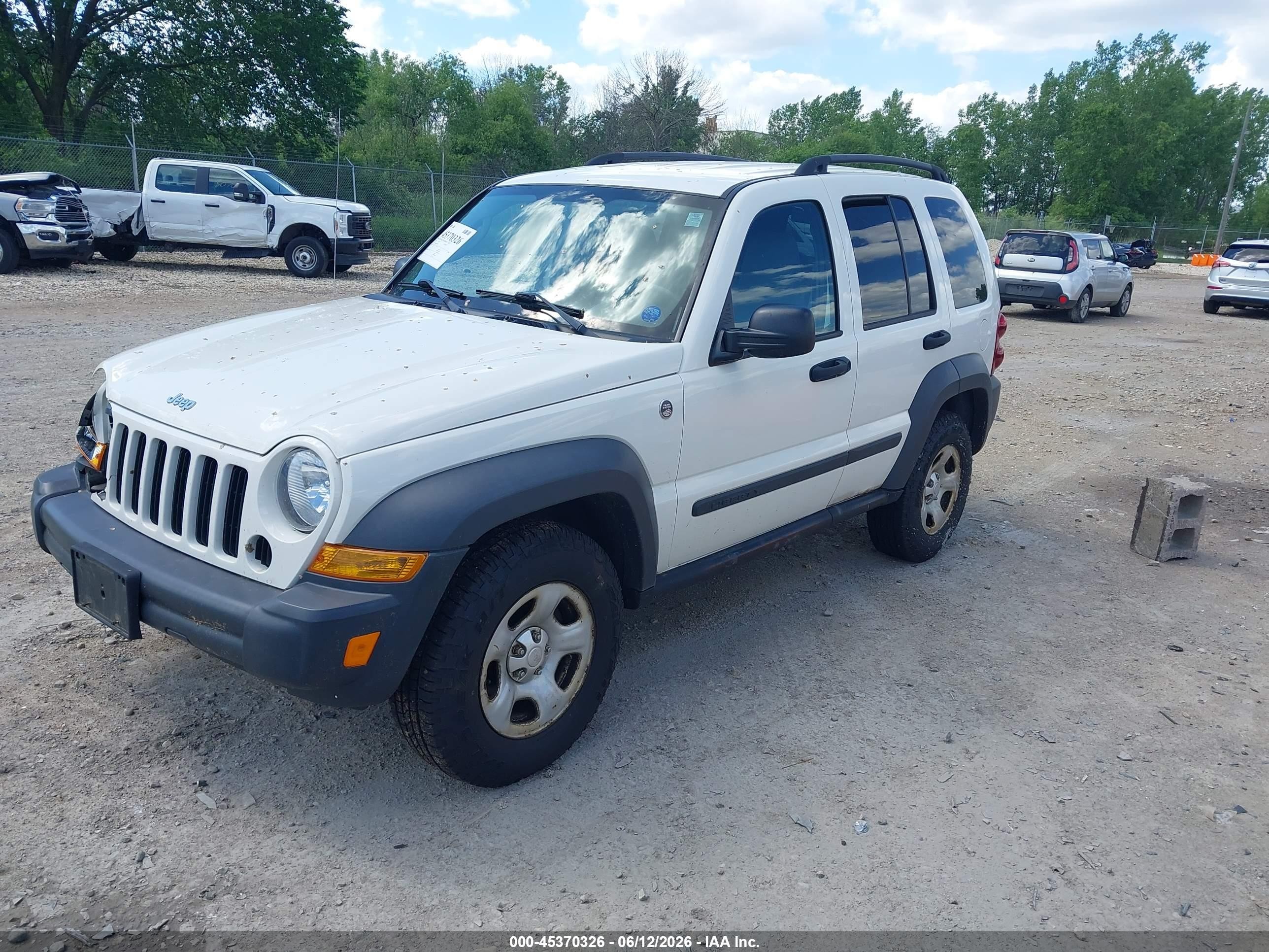 2006 Jeep Liberty Sport White vin: 1J4GL48K06W279923