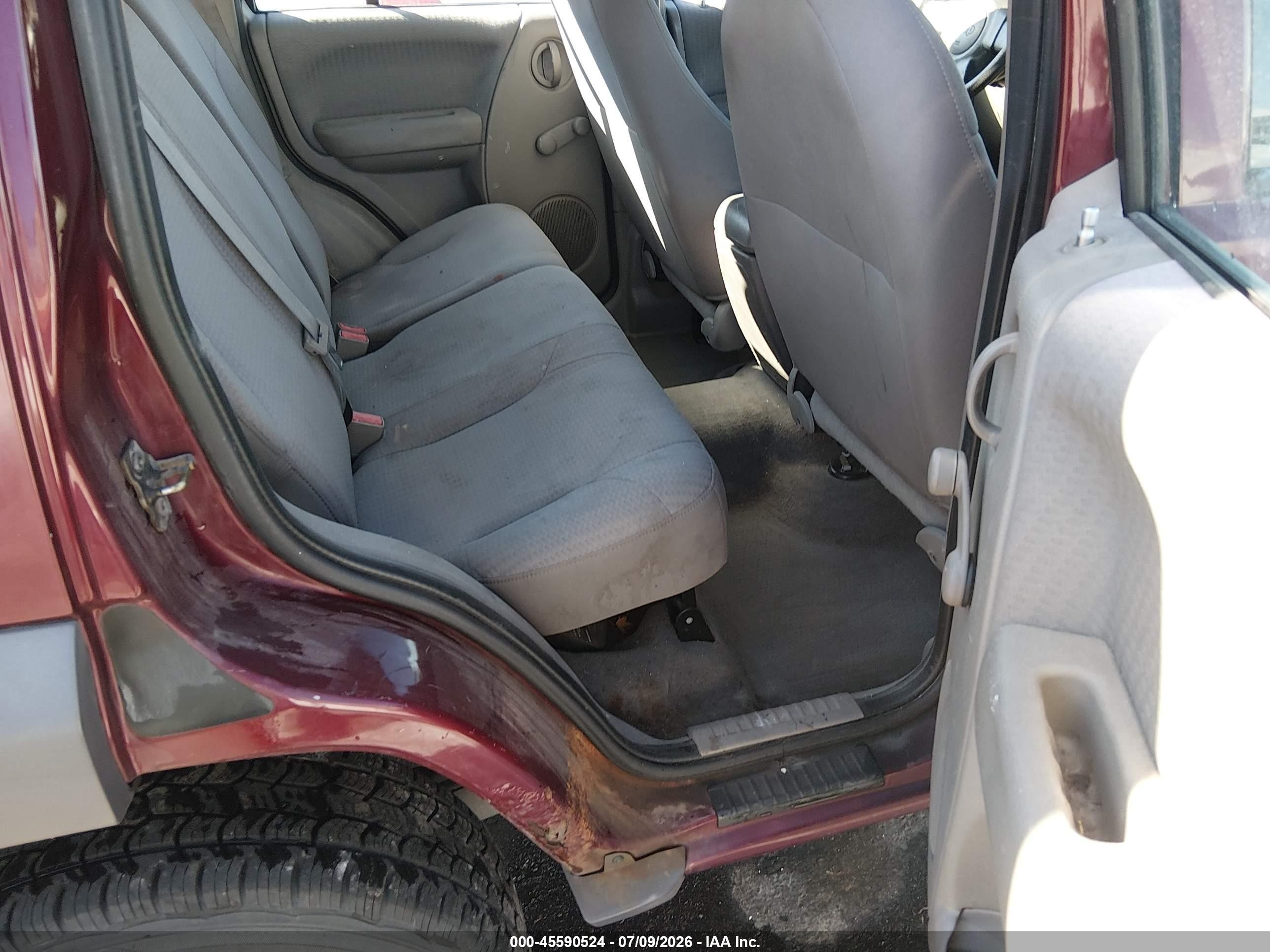 2002 Jeep Liberty Sport Burgundy vin: 1J4GL48K12W276572