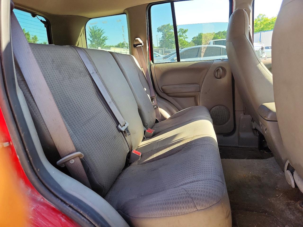 2004 Jeep Liberty Sport Red vin: 1J4GL48K14W122950