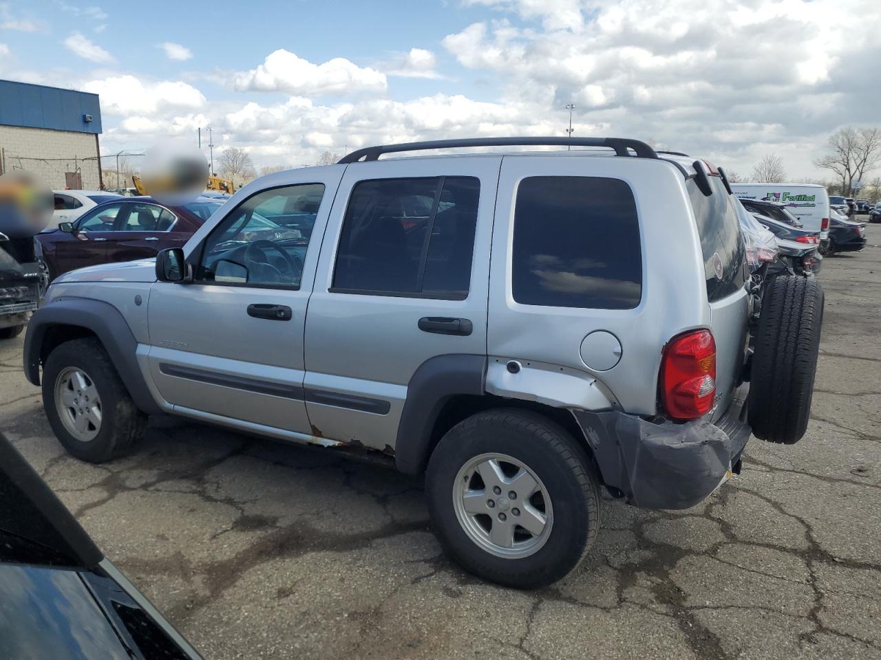 2004 Jeep Liberty Sport Серебряный vin: 1J4GL48K14W267521