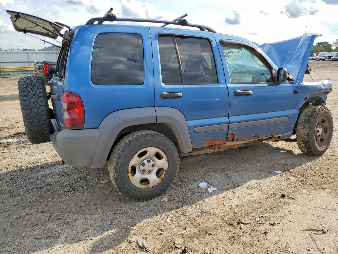2005 Jeep Liberty Sport Blue vin: 1J4GL48K15W514795