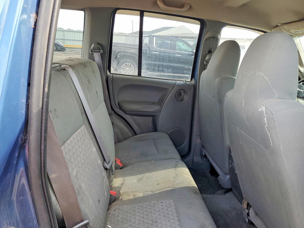 2005 Jeep Liberty Sport Blue vin: 1J4GL48K15W514795