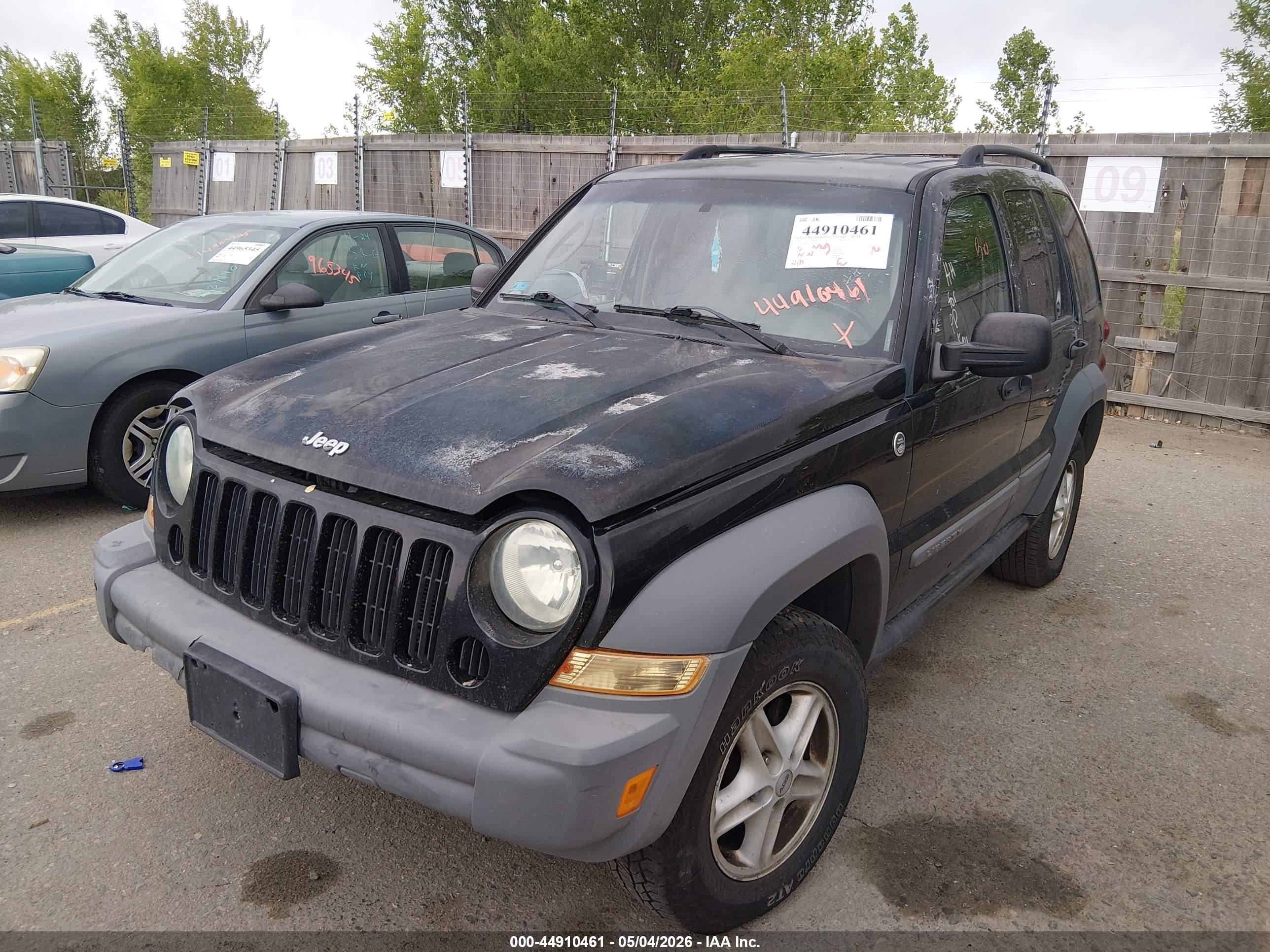 2005 Jeep Liberty Sport Черный vin: 1J4GL48K15W545626