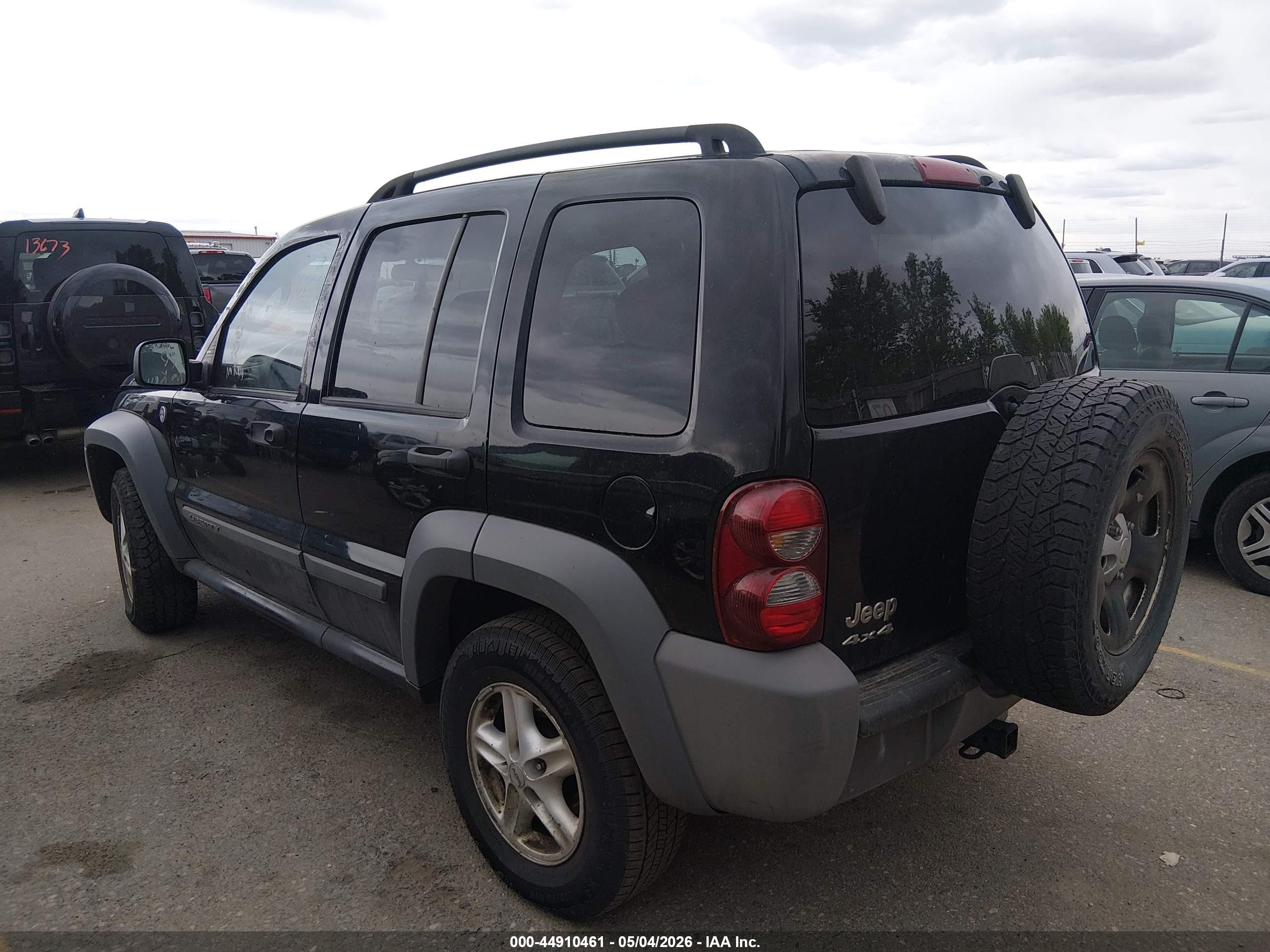 2005 Jeep Liberty Sport Черный vin: 1J4GL48K15W545626