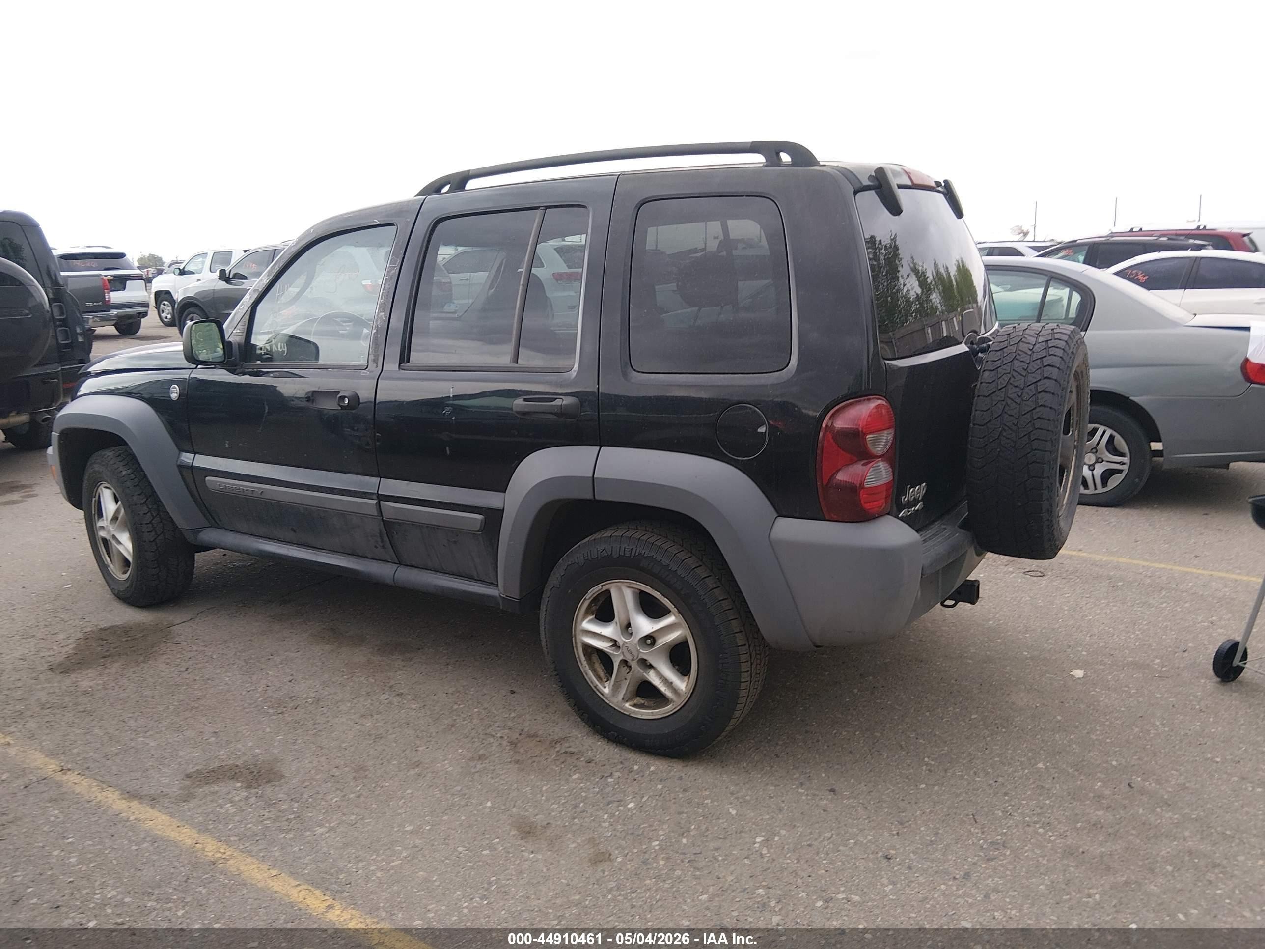 2005 Jeep Liberty Sport Черный vin: 1J4GL48K15W545626