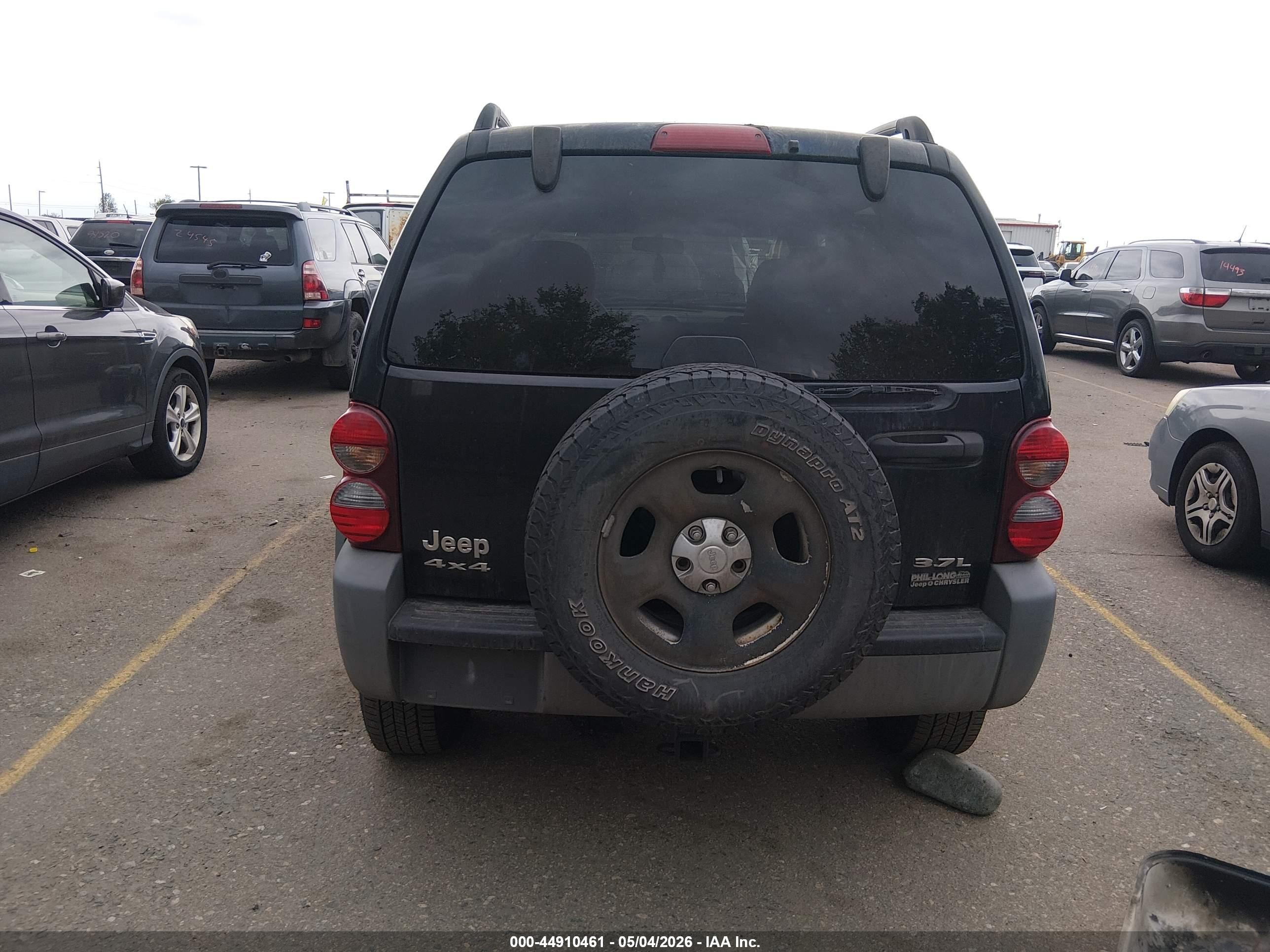 2005 Jeep Liberty Sport Черный vin: 1J4GL48K15W545626