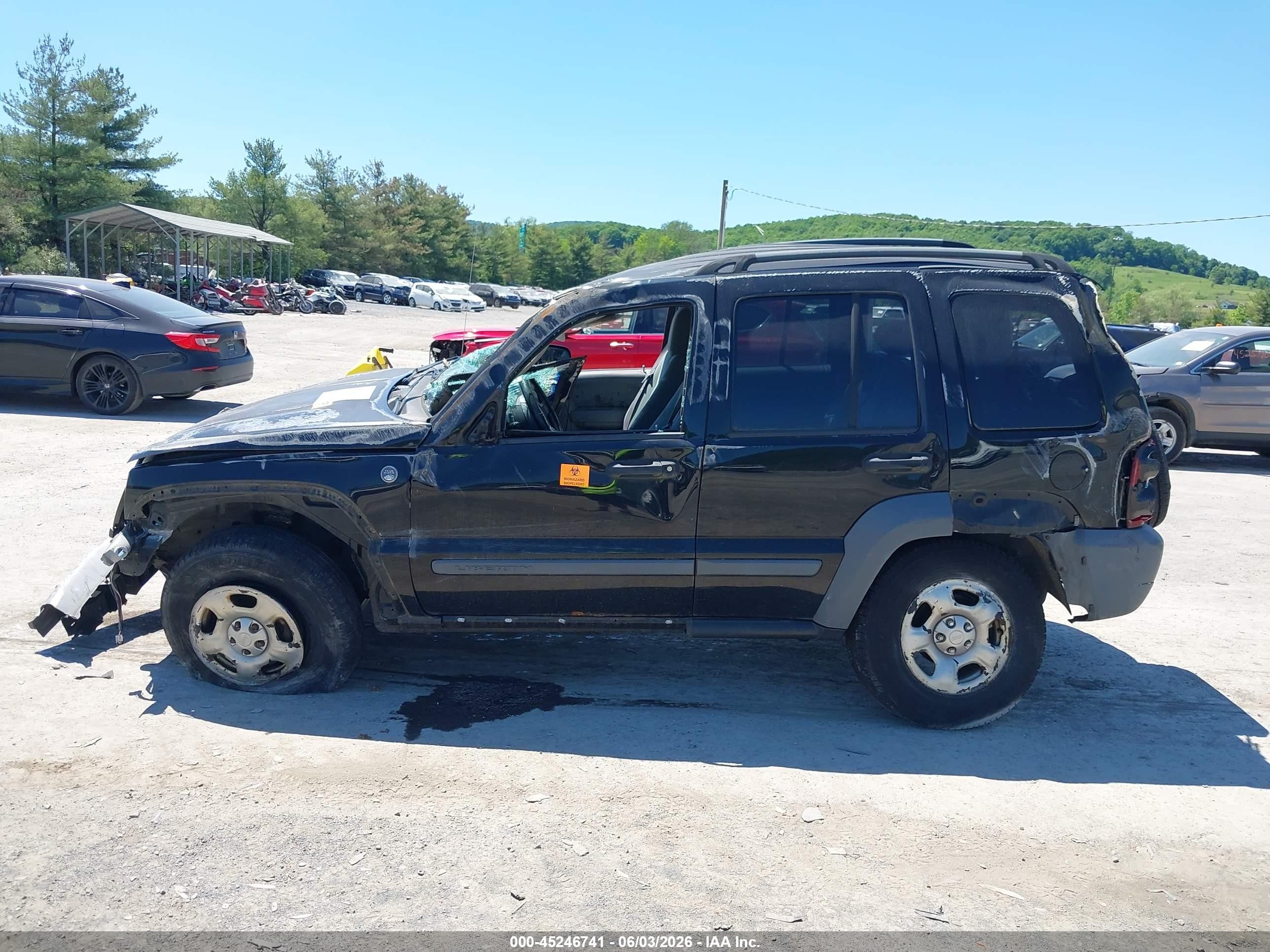 2005 Jeep Liberty Sport Black vin: 1J4GL48K15W570185