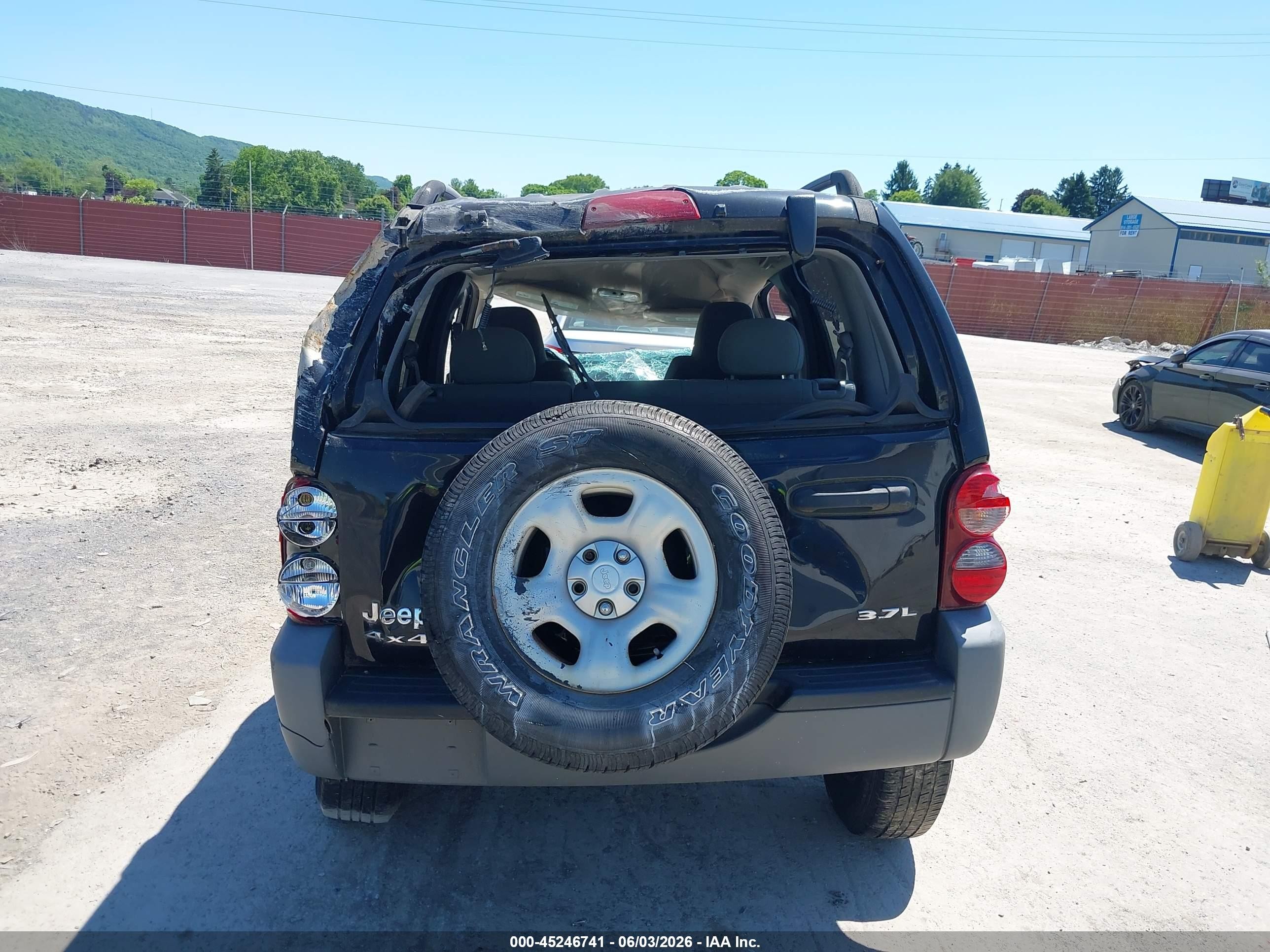 2005 Jeep Liberty Sport Black vin: 1J4GL48K15W570185