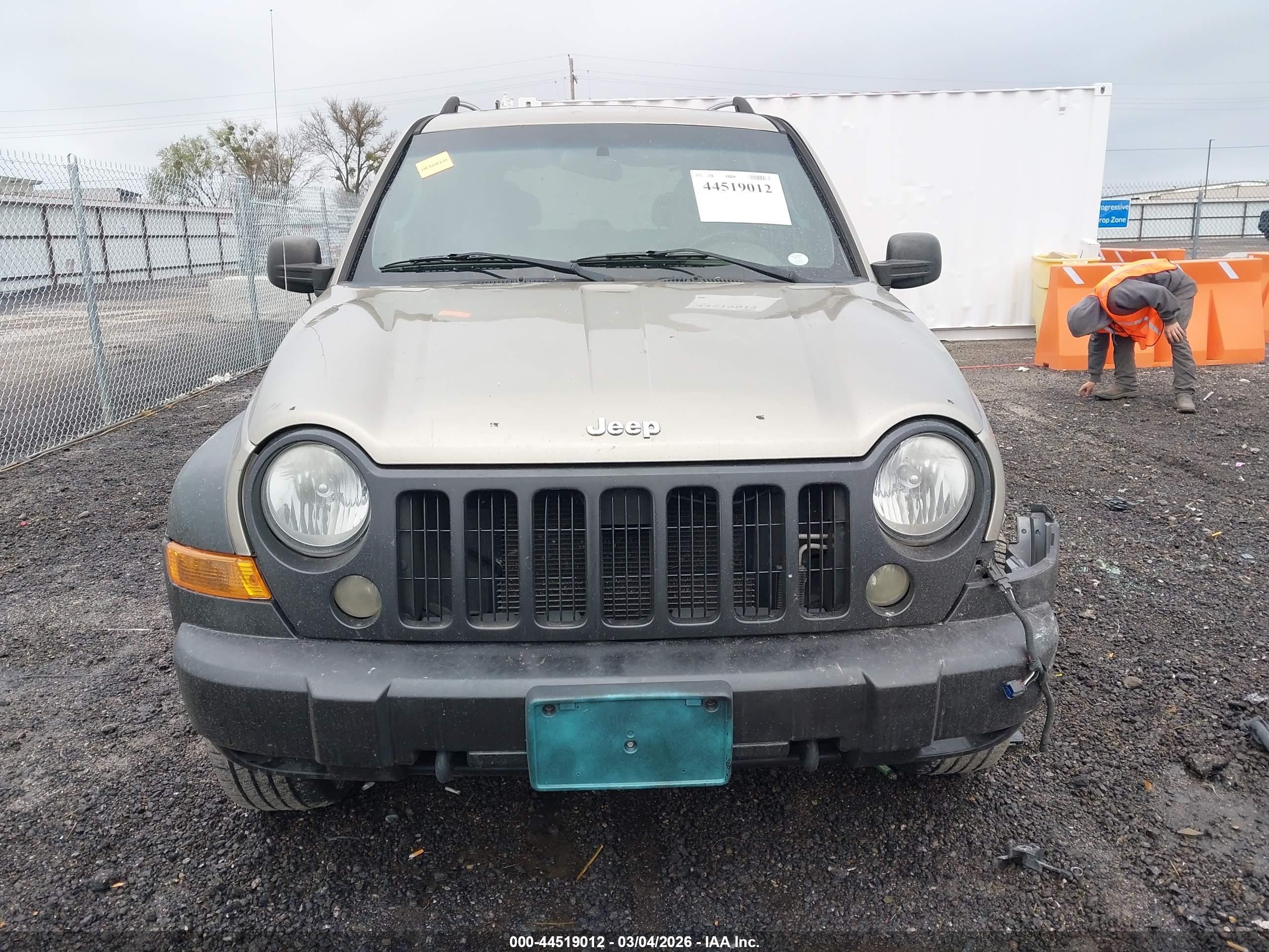 2006 Jeep Liberty Sport Tan vin: 1J4GL48K16W147303