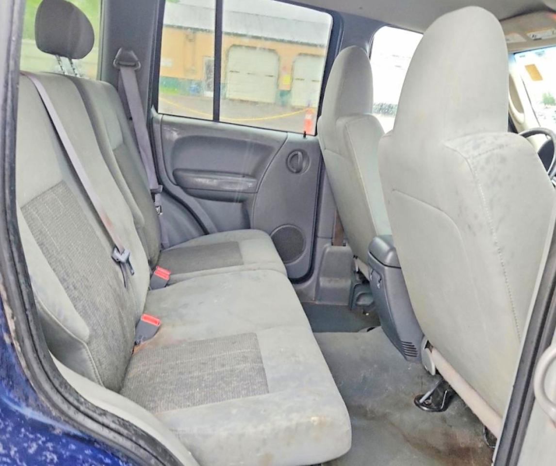 2007 Jeep Liberty Sport Blue vin: 1J4GL48K17W582596