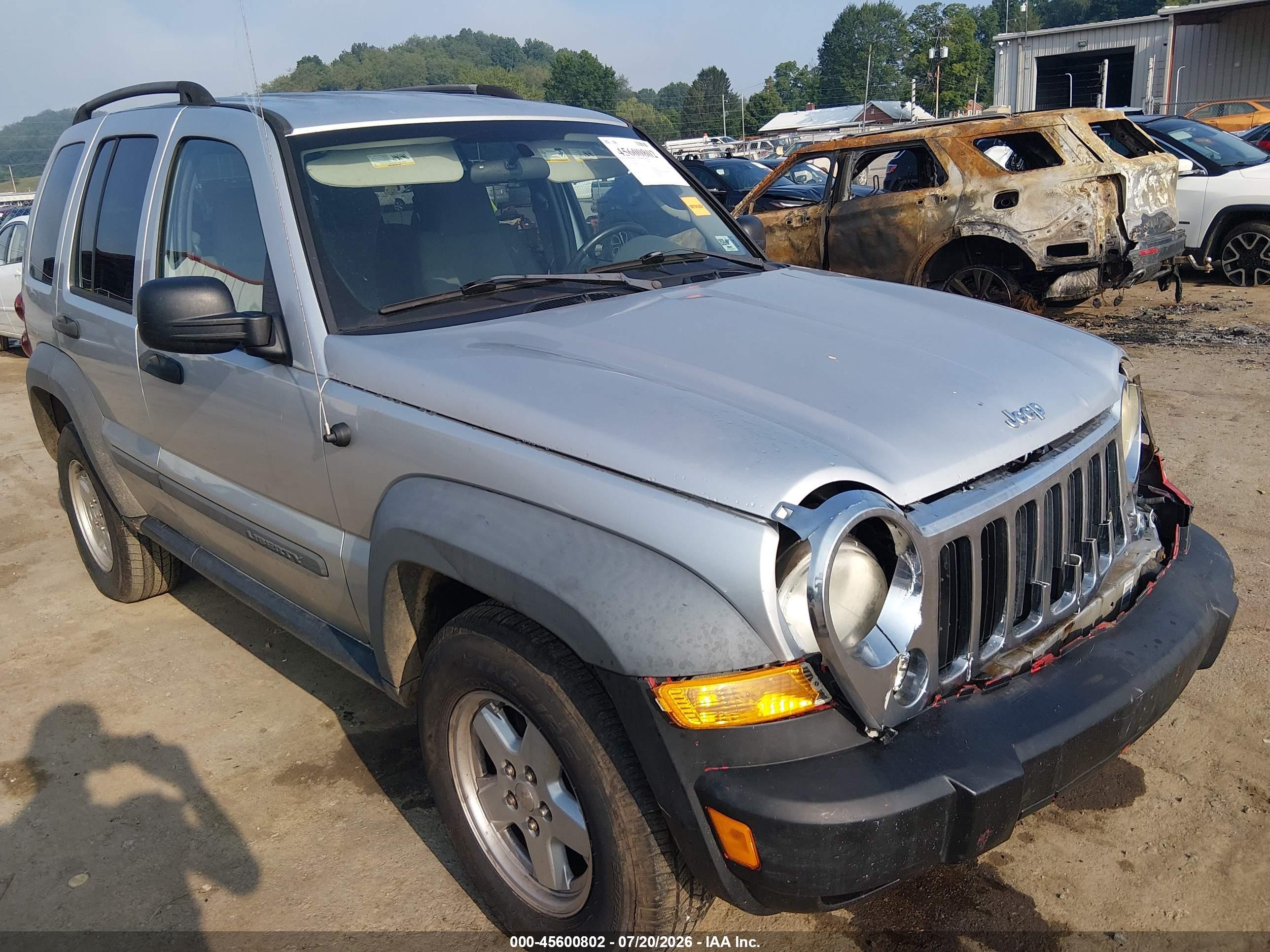 2007 Jeep Liberty Sport Серебряный vin: 1J4GL48K17W695254