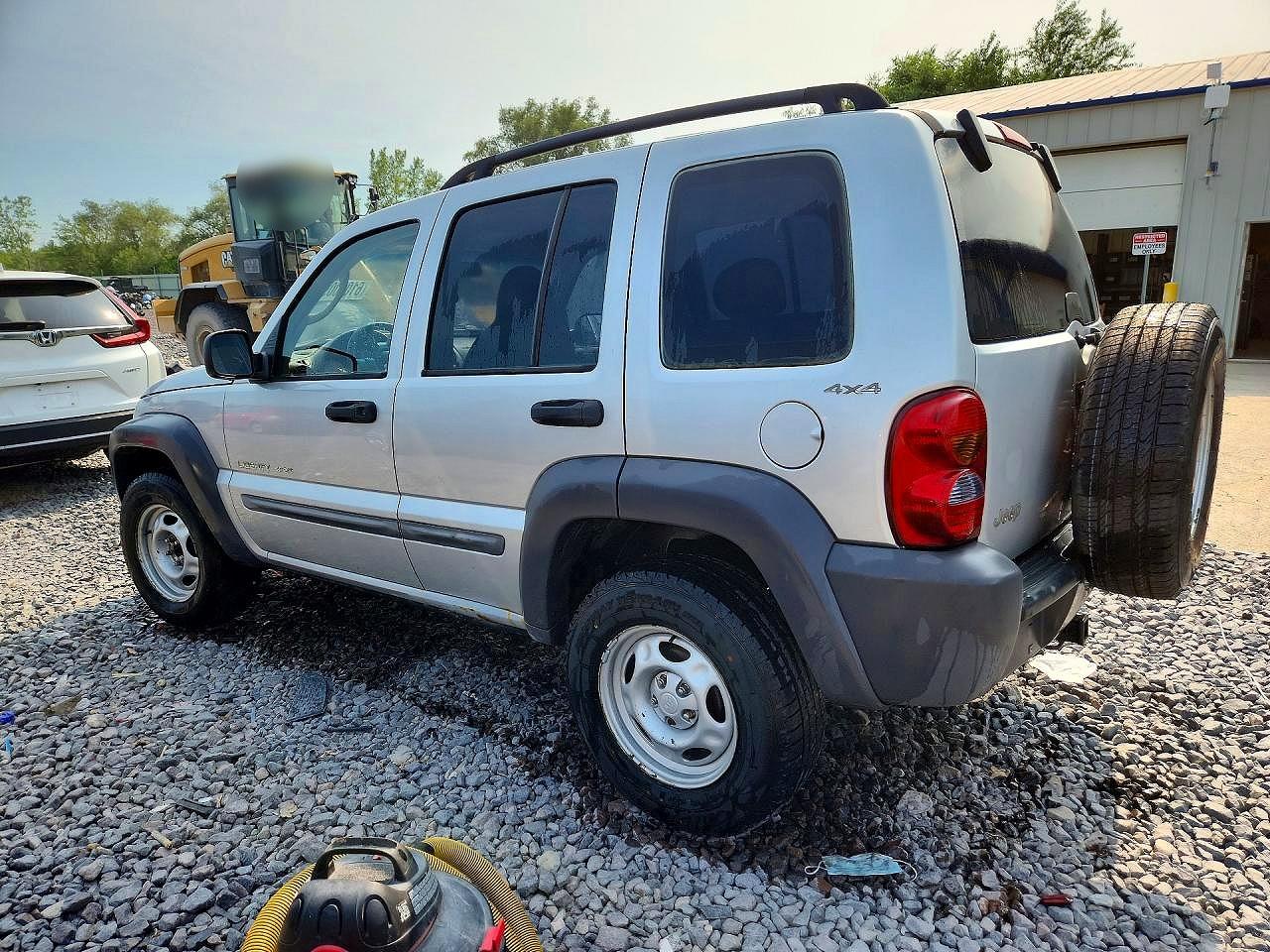 2002 Jeep Liberty Sport Silver vin: 1J4GL48K22W256248